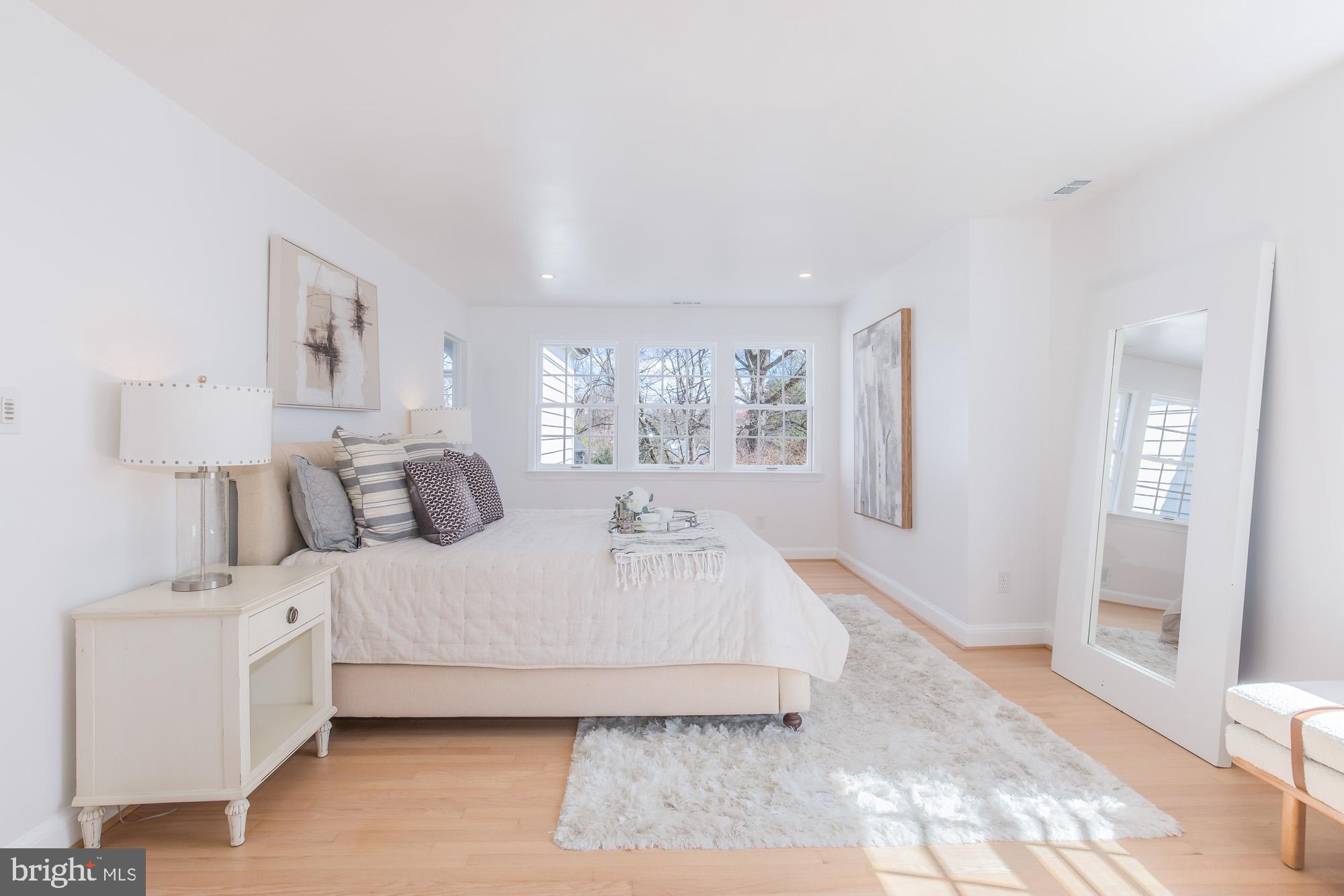 BRADLEY HILLS - Residential