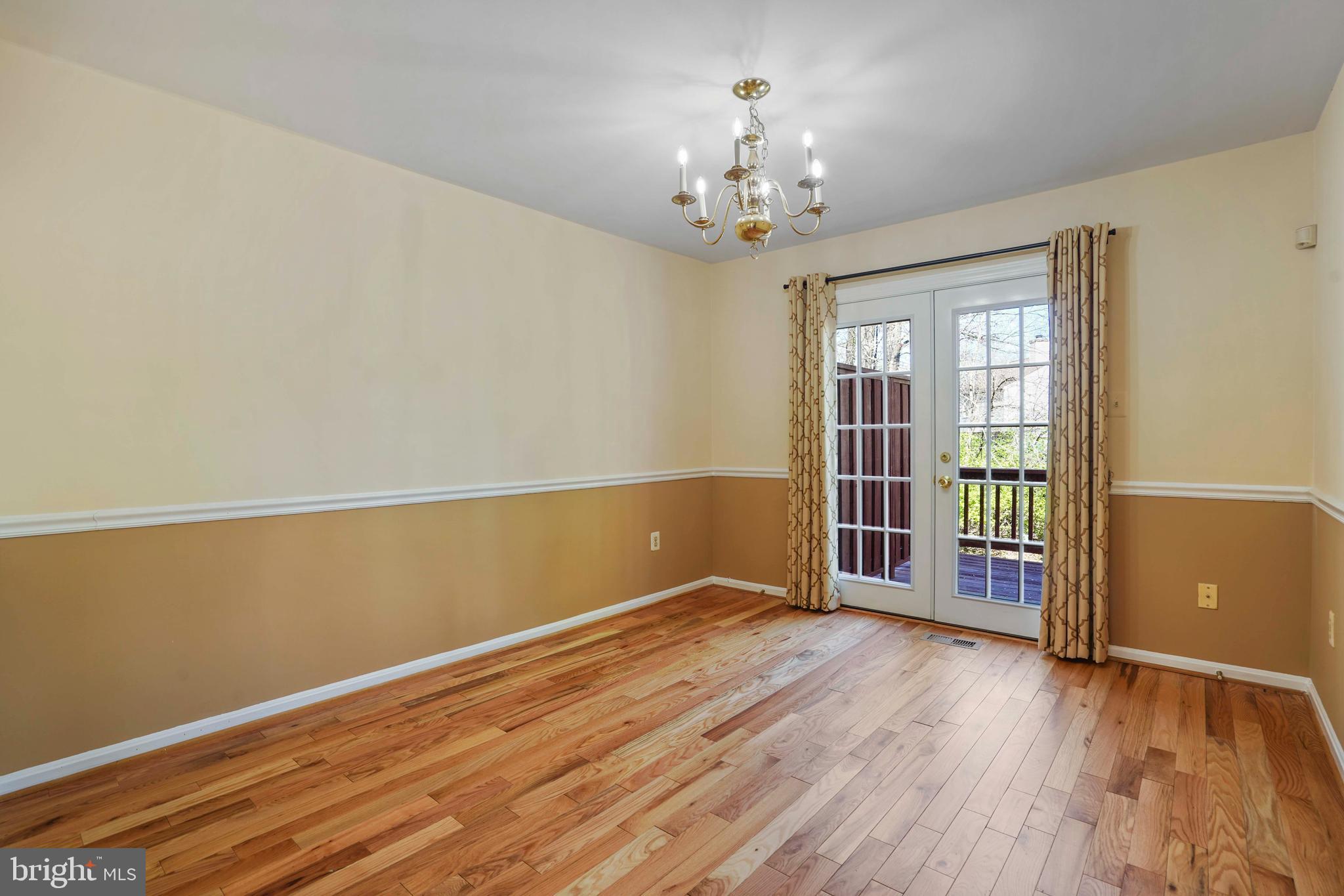 DUMONT OAKS - Residential Lease