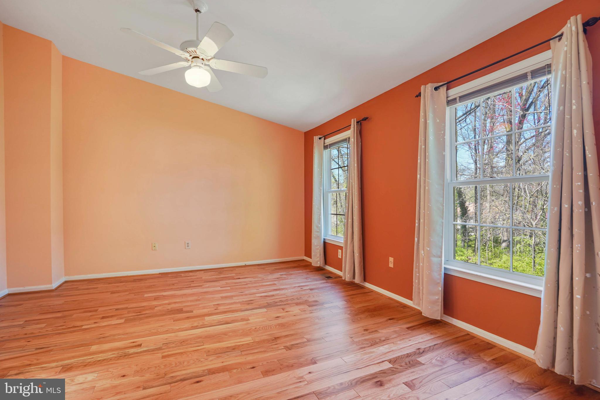 DUMONT OAKS - Residential Lease