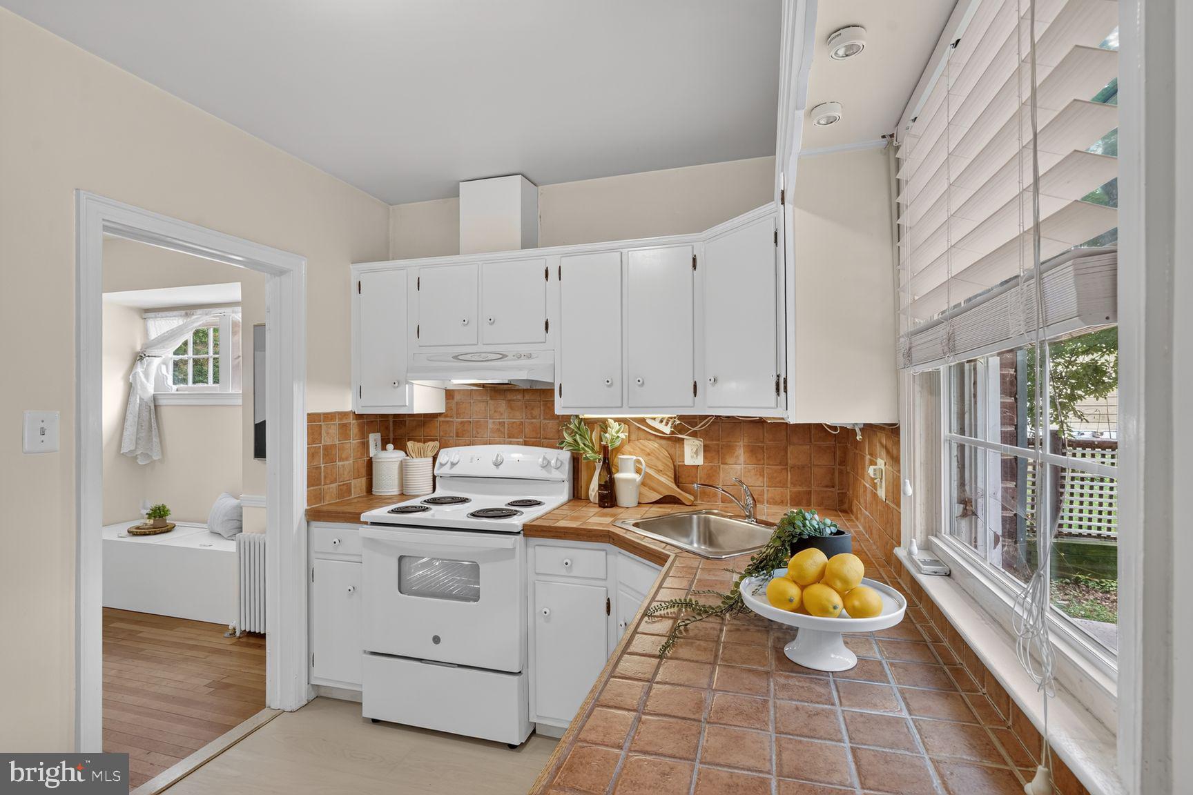 WOODSIDE - Residential
