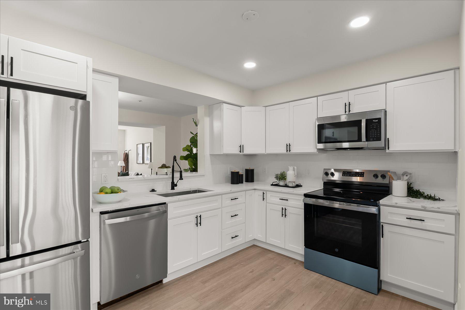 AVONDALE RUN - Residential