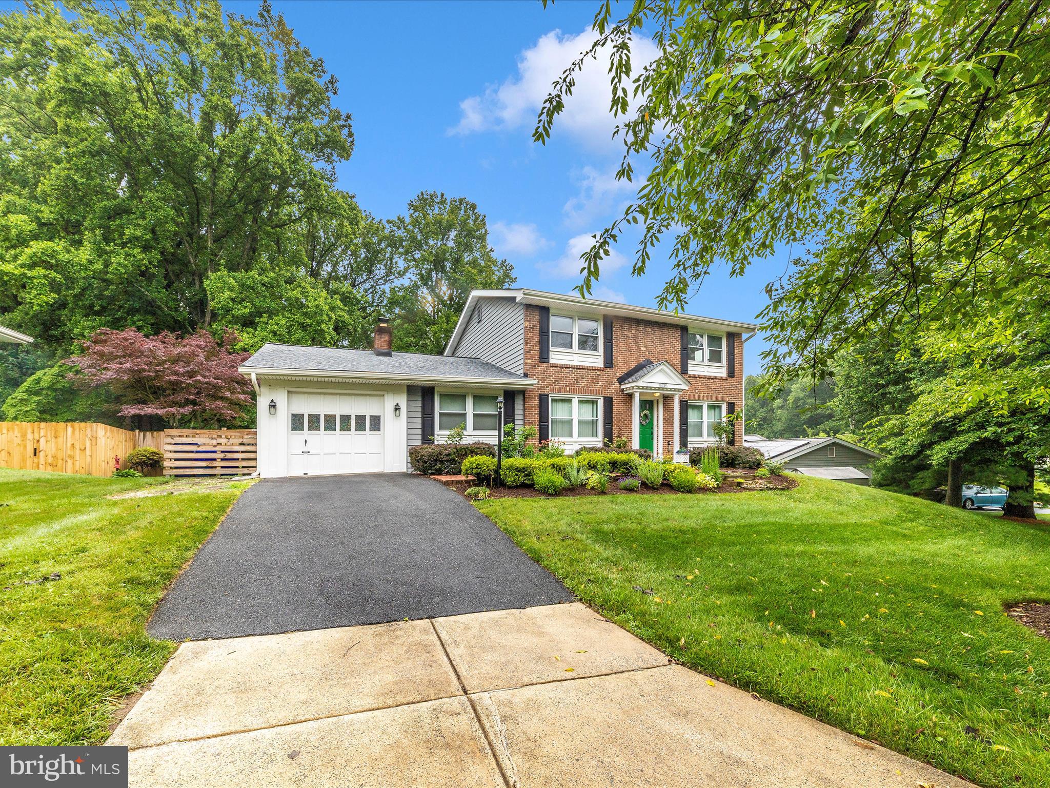 MIDDLEBROOK HILL - Residential