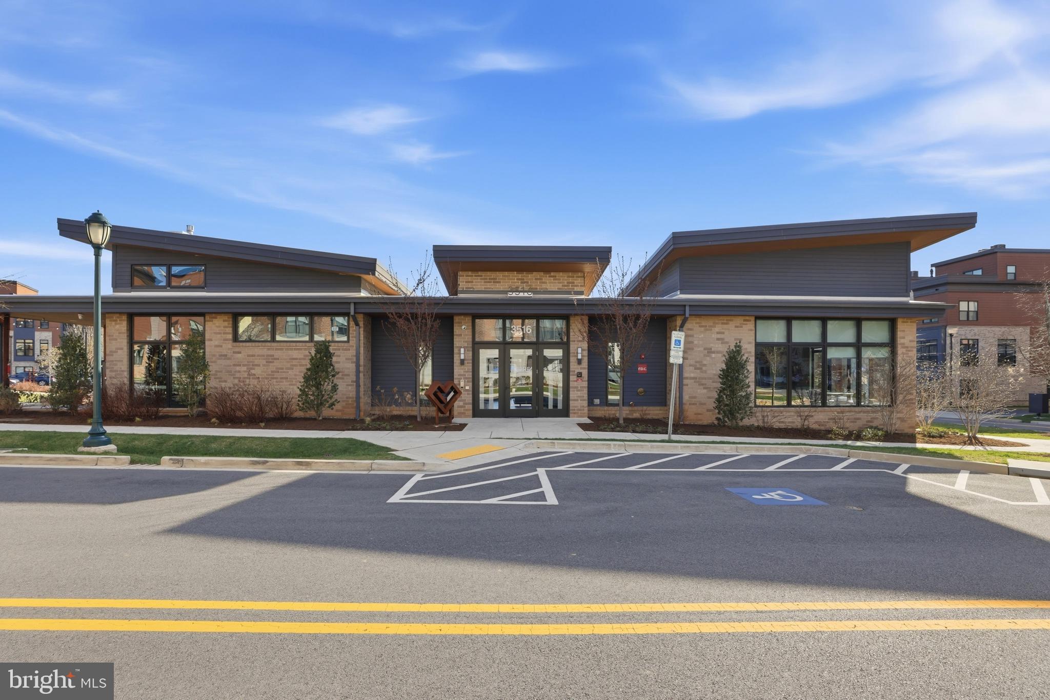 TOWER OAKS - Residential