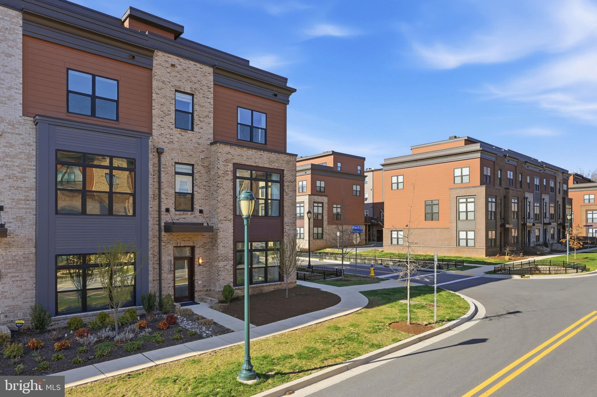 TOWER OAKS - Residential