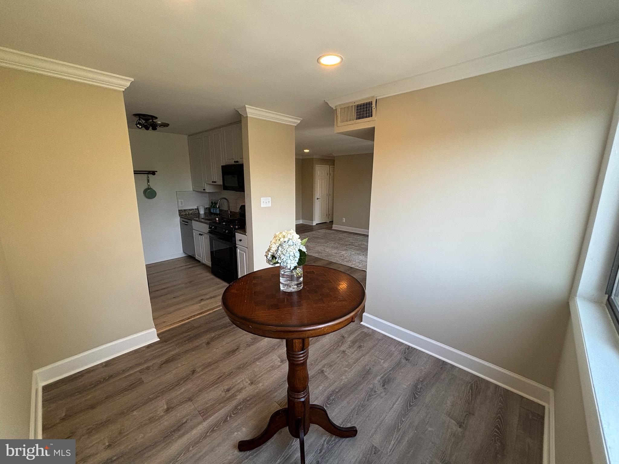 CARLYN PLACE - Residential Lease