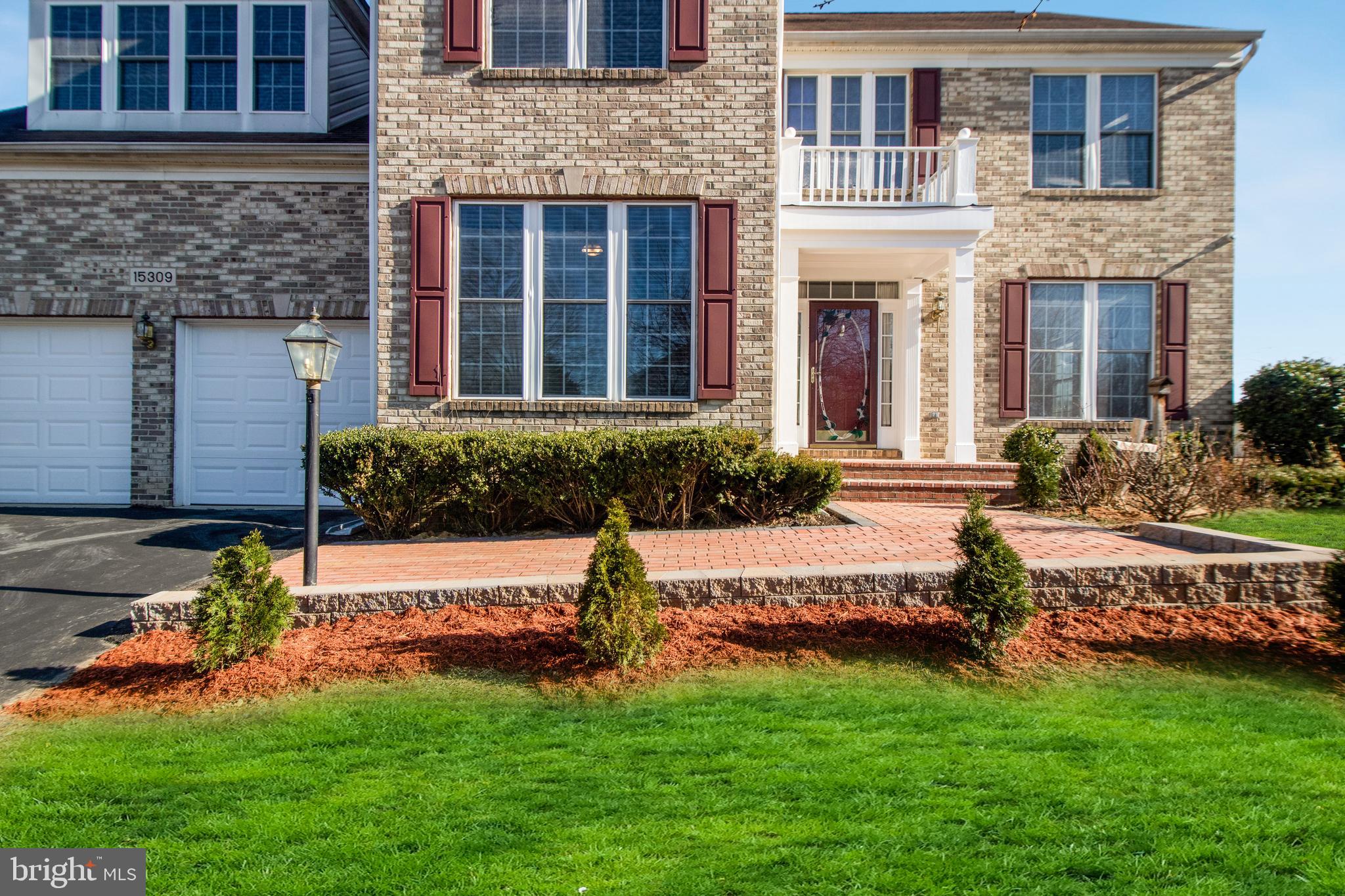 BRIARCLIFF MANOR - Residential