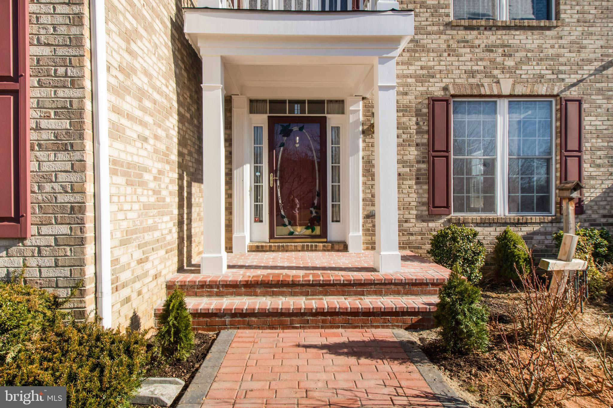 BRIARCLIFF MANOR - Residential