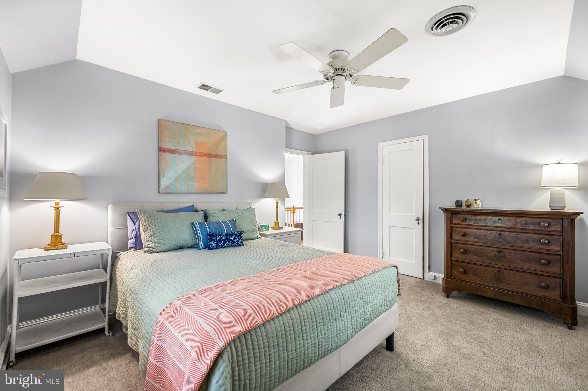 ORIGINAL NORTHWOOD - Residential