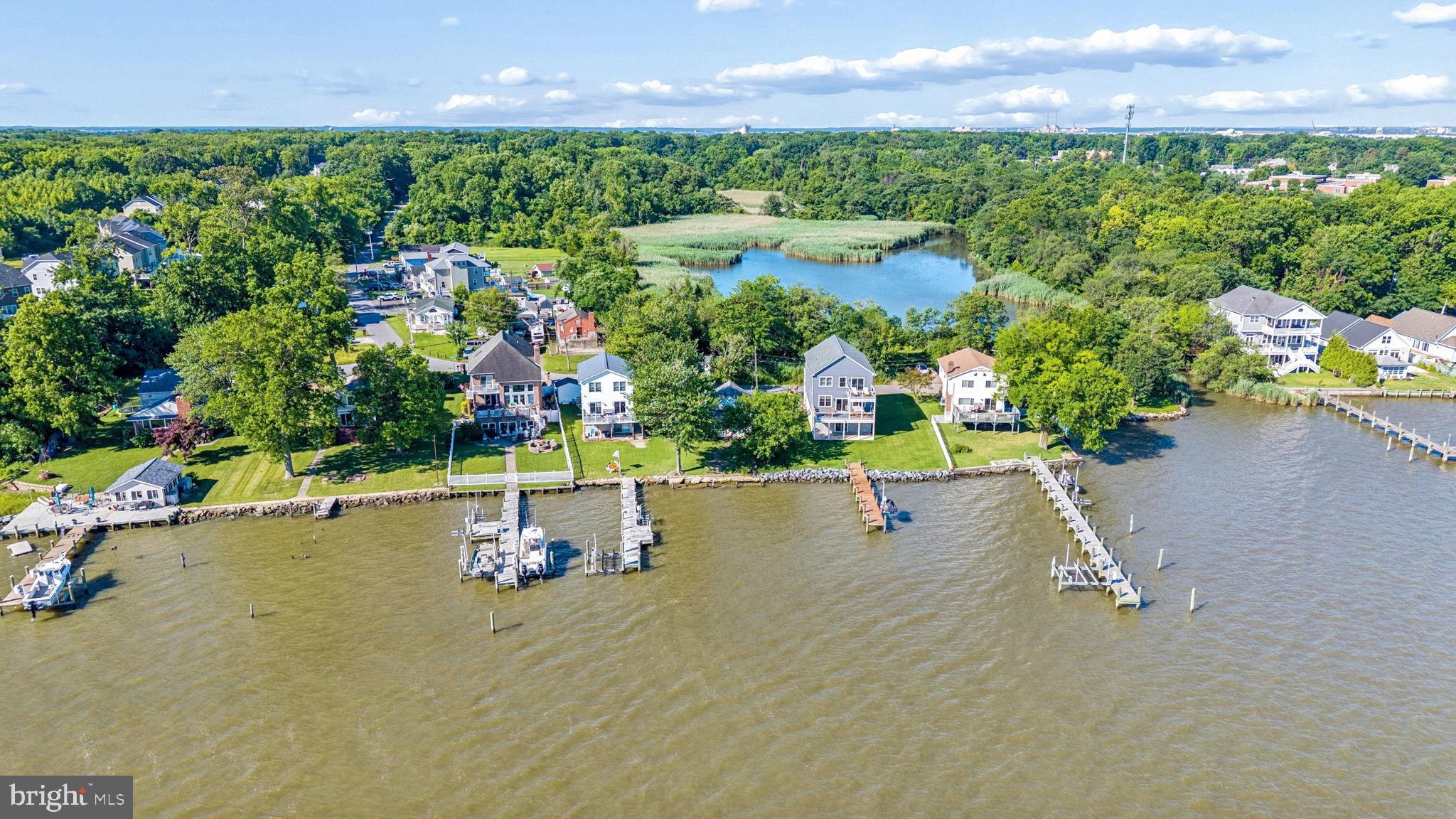 EDGEMERE/SPARROWS POINT - Residential