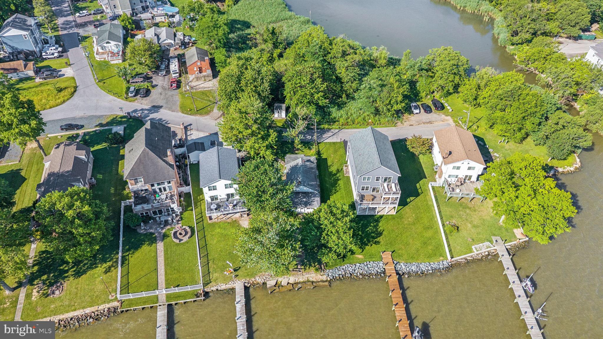 EDGEMERE/SPARROWS POINT - Residential