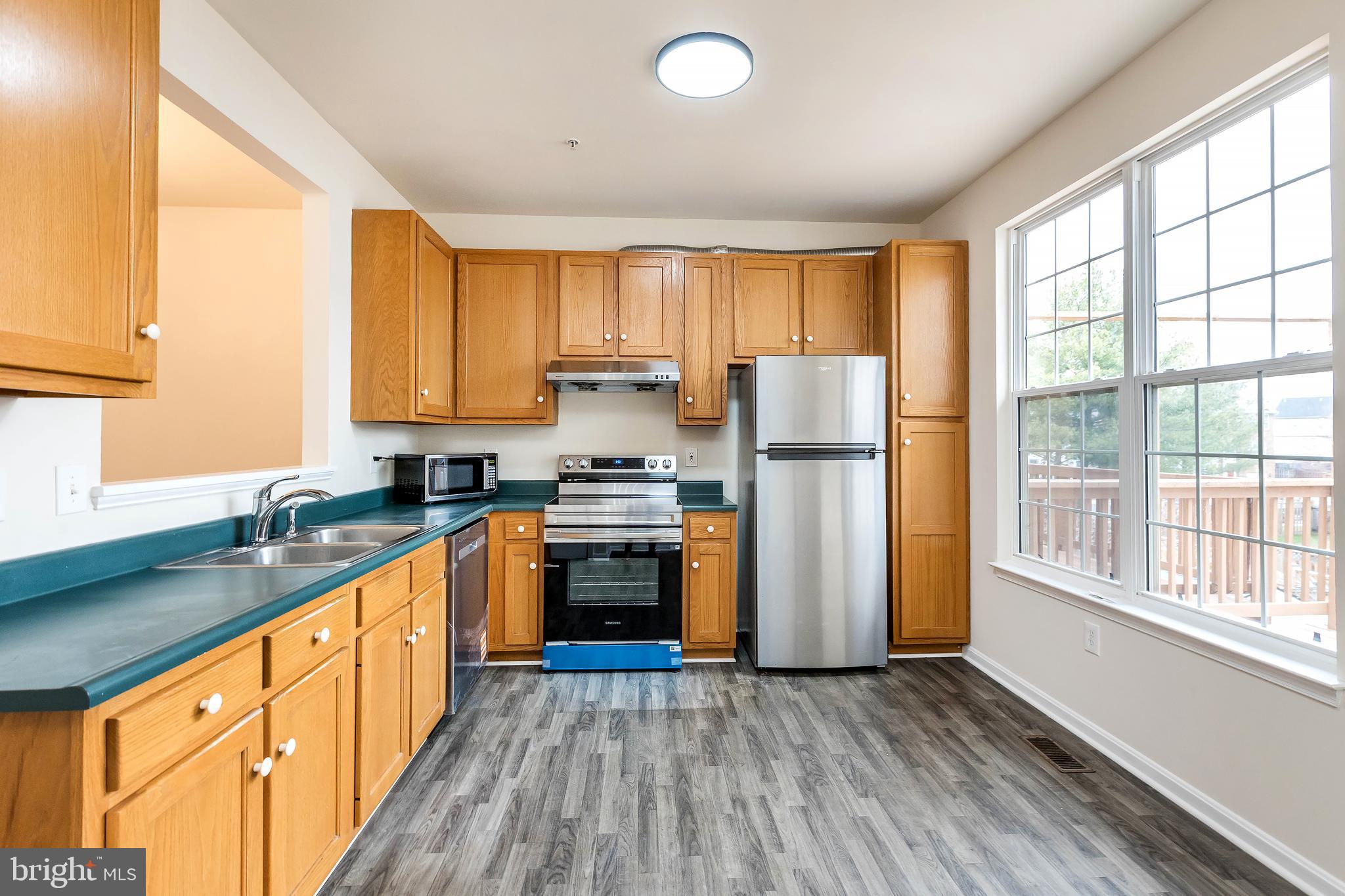 NORTH CROSSING - Residential
