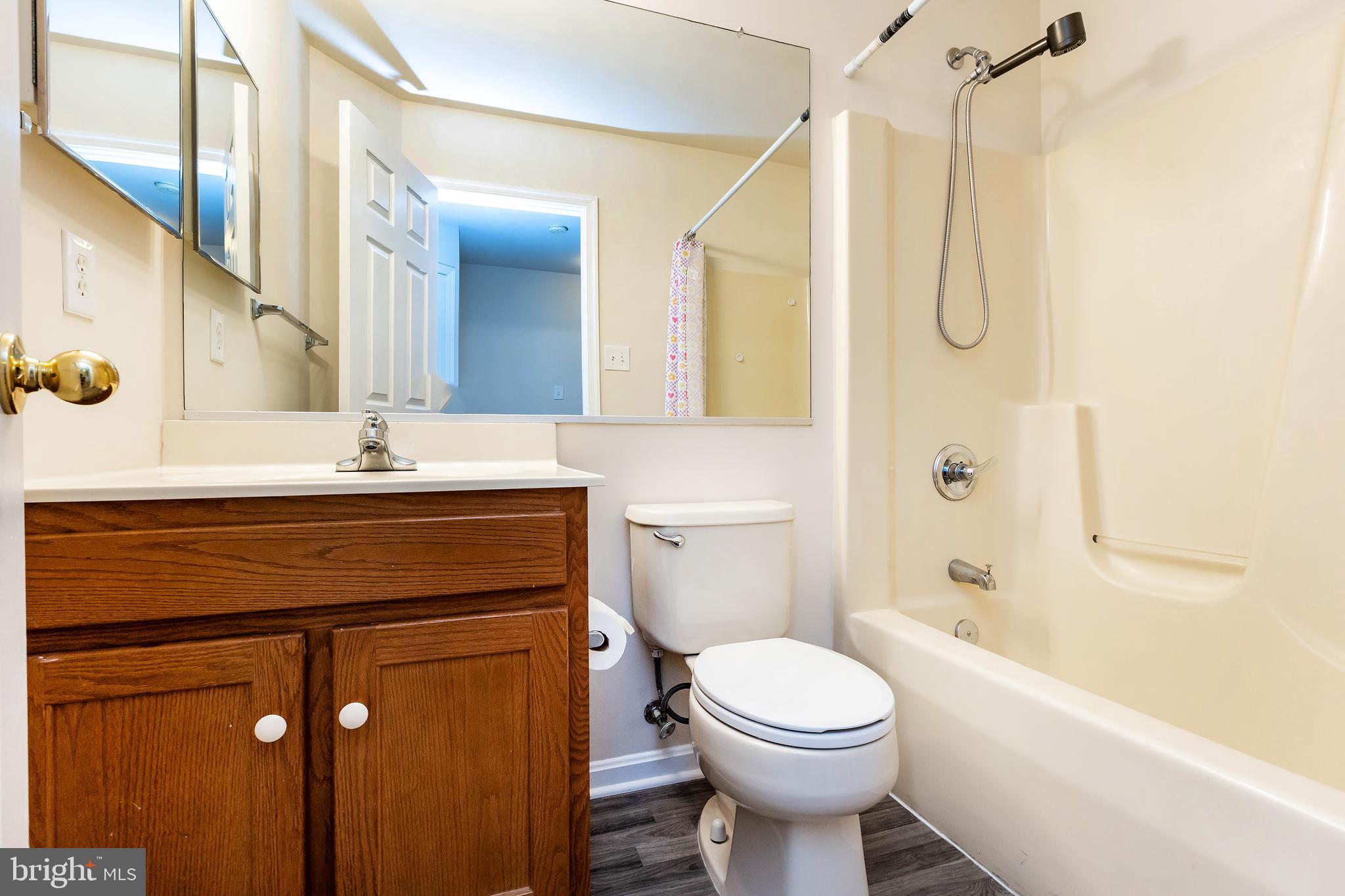 NORTH CROSSING - Residential