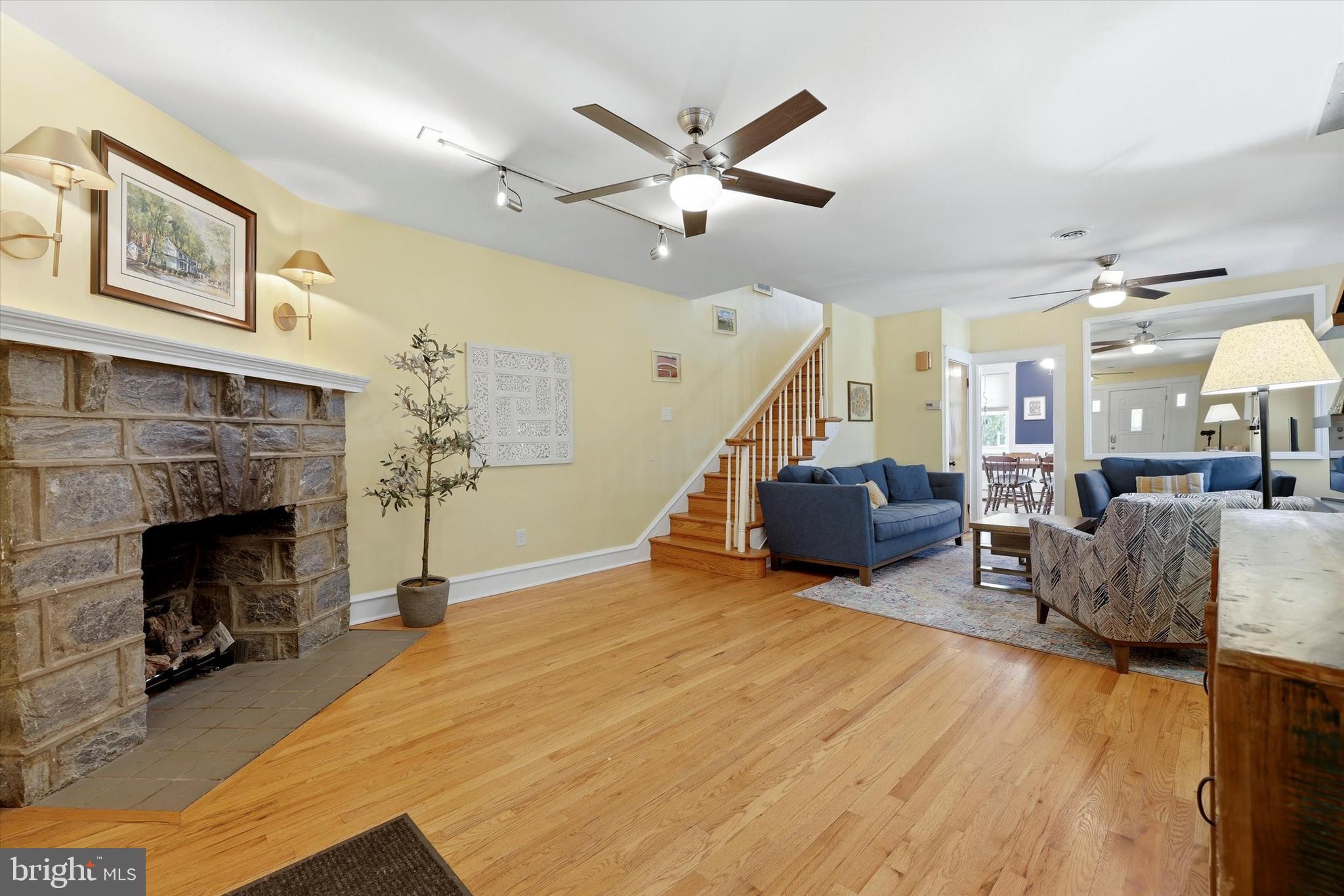 ARDMORE PARK - Residential