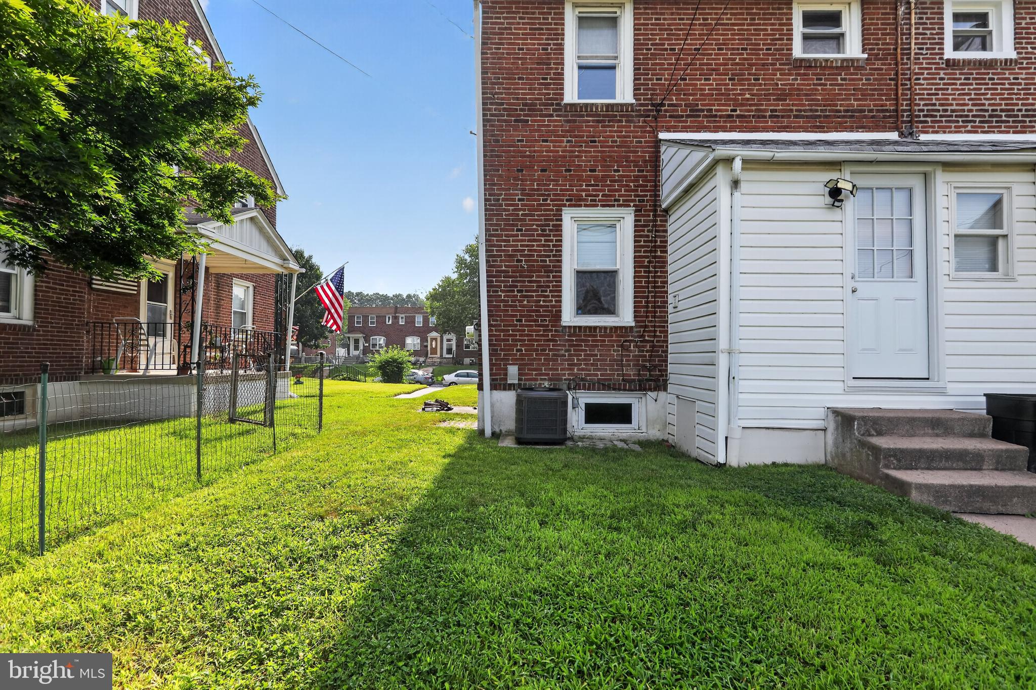 WESTINGHOUSE VLG - Residential