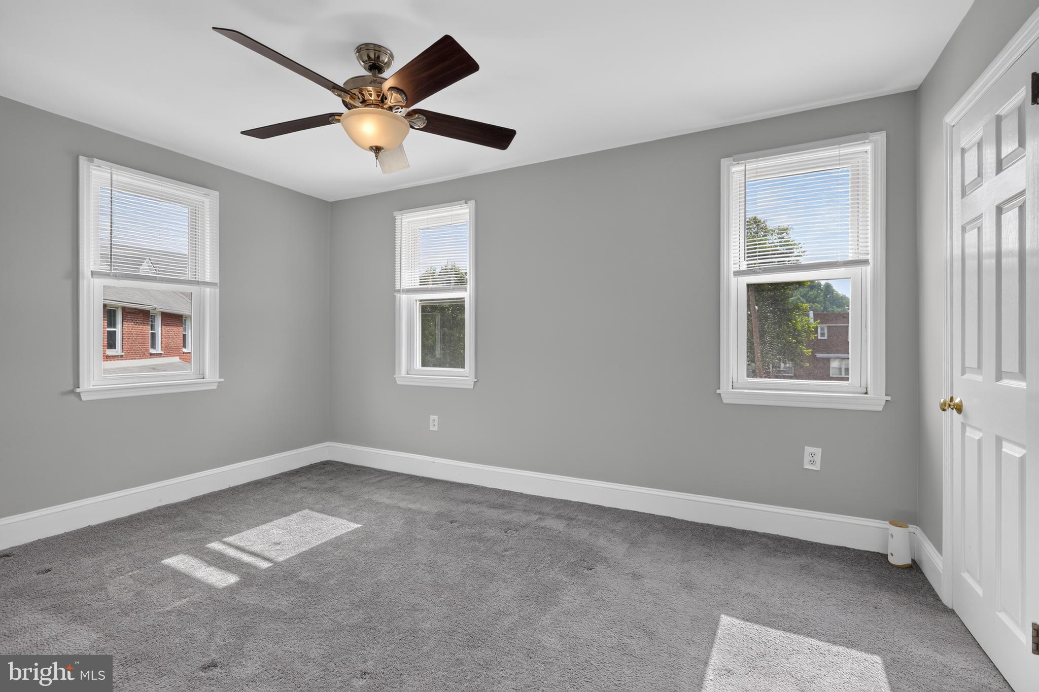 WESTINGHOUSE VLG - Residential