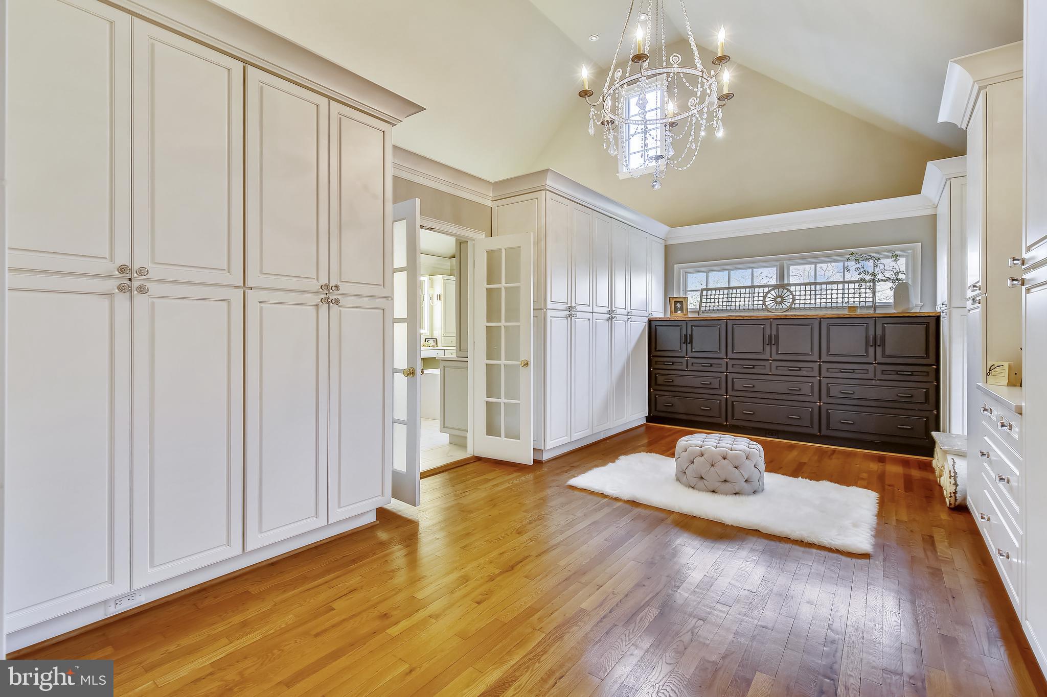 POTOMAC OVERLOOK - Residential