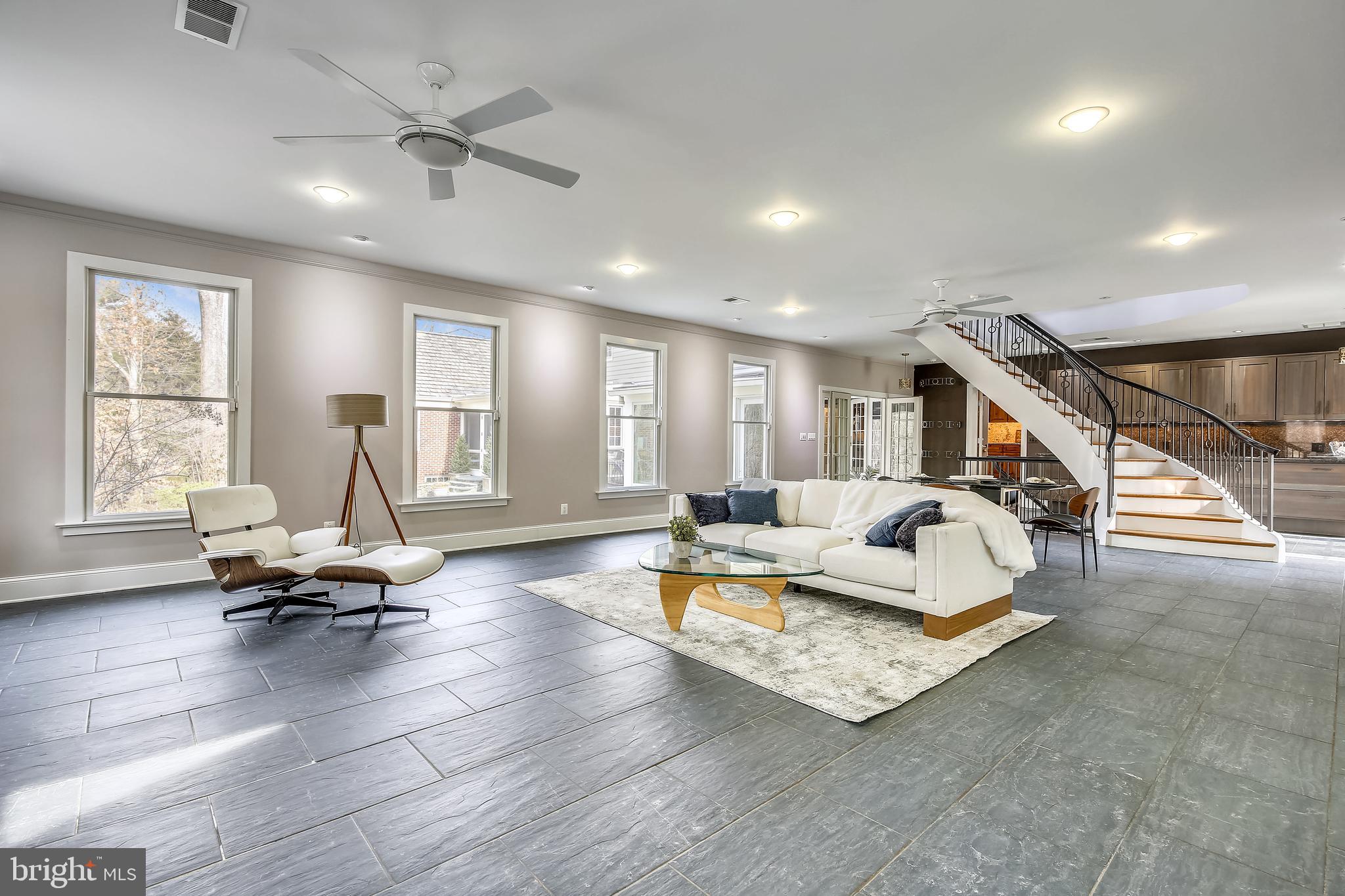 POTOMAC OVERLOOK - Residential