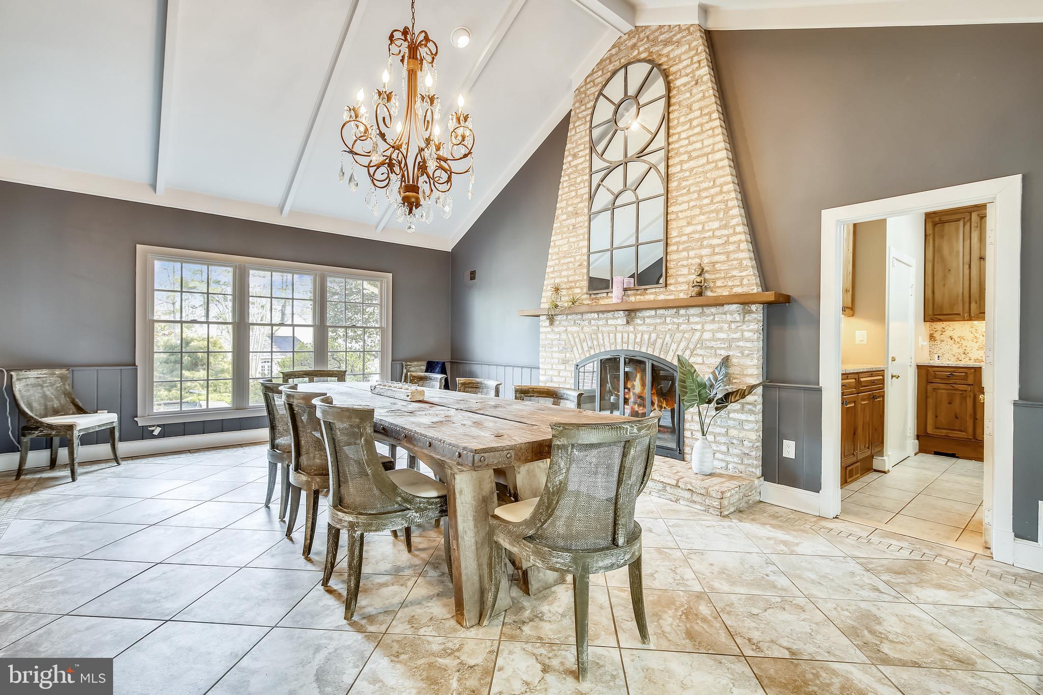 POTOMAC OVERLOOK - Residential