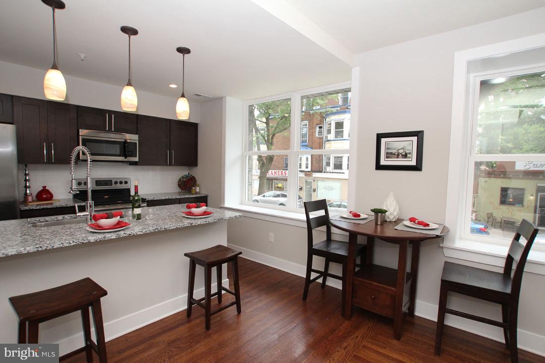 UNIVERSITY CITY - Residential Lease