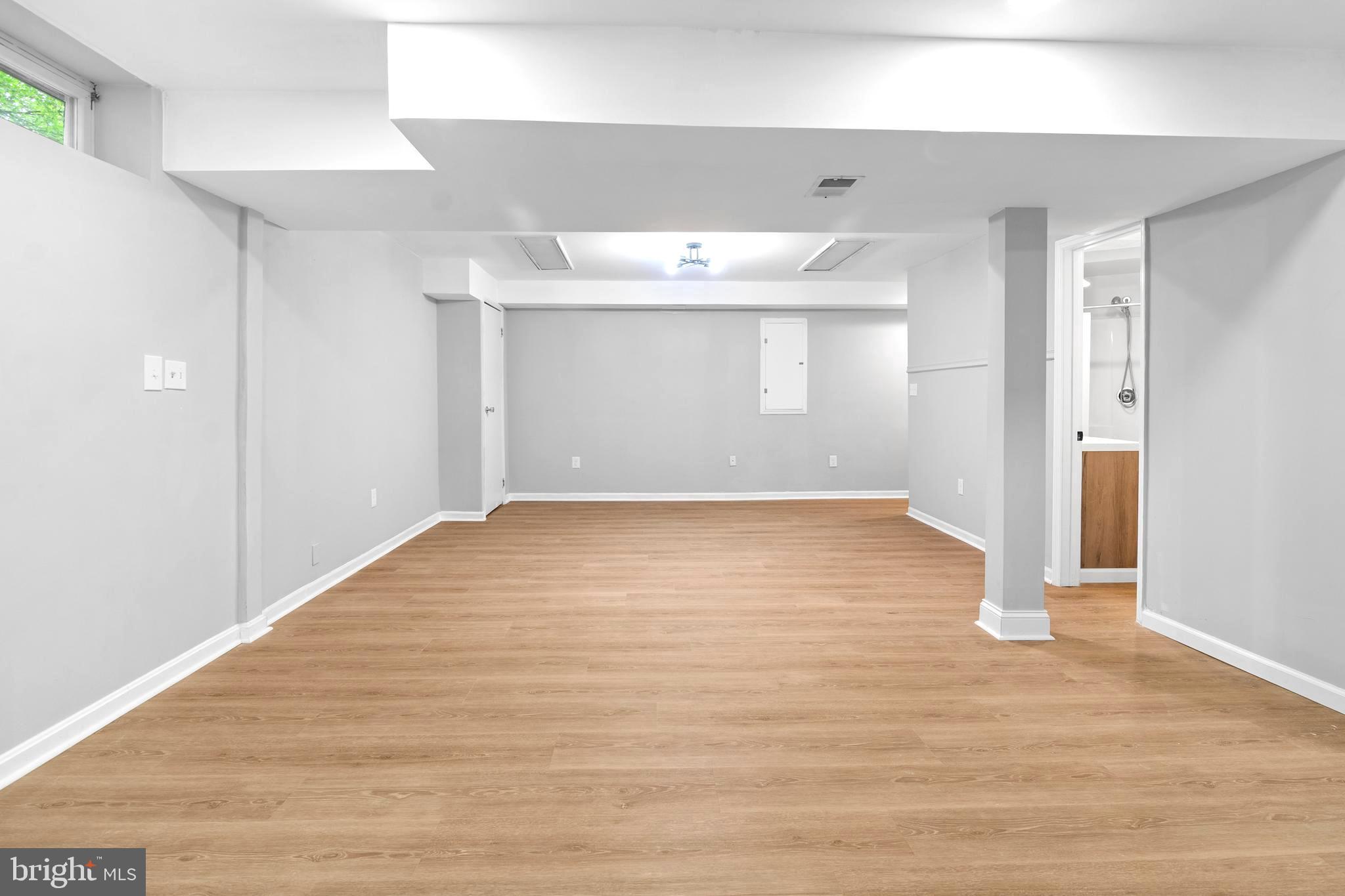 WORTHINGTON GLEN - Residential