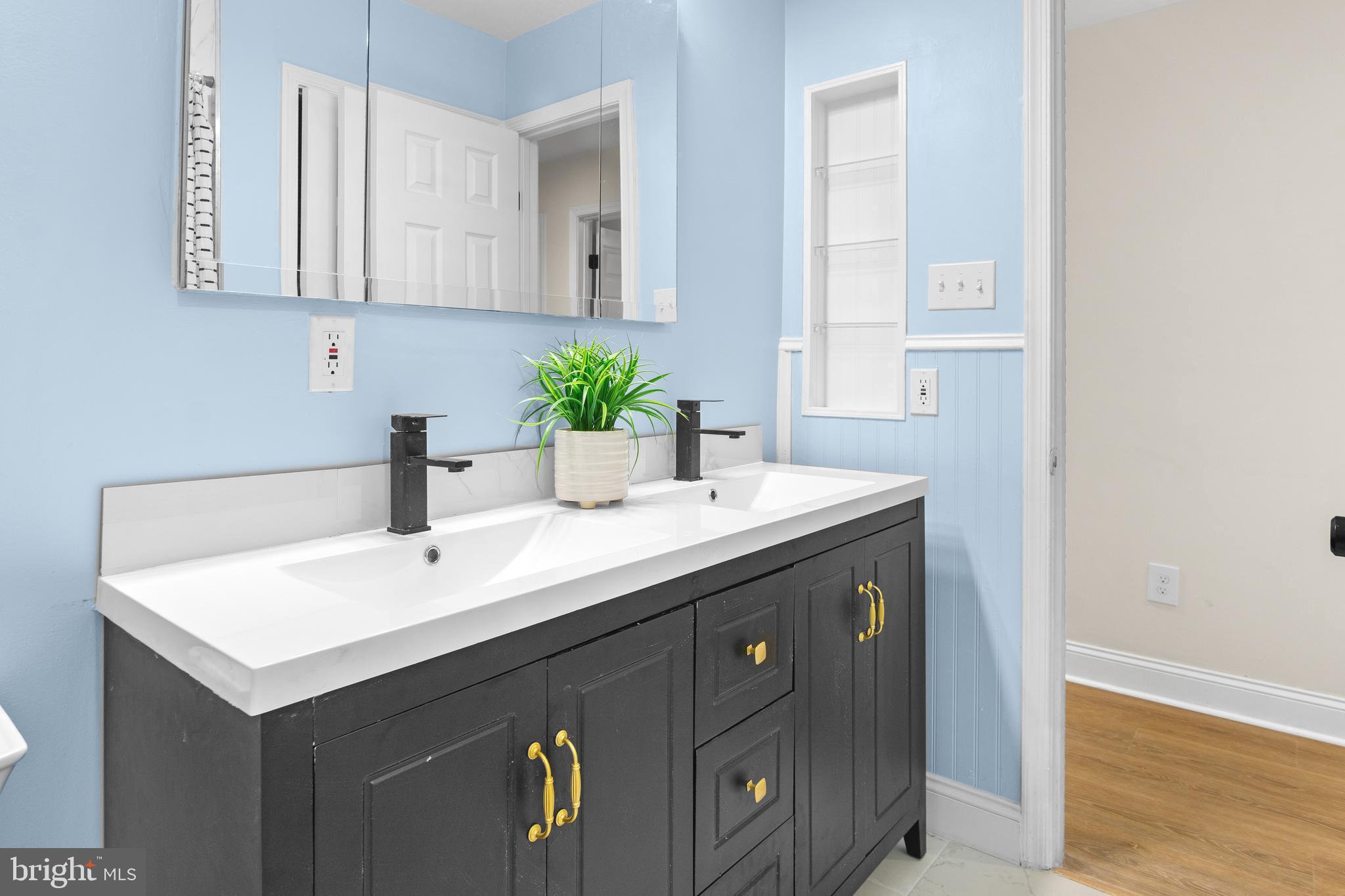WORTHINGTON GLEN - Residential