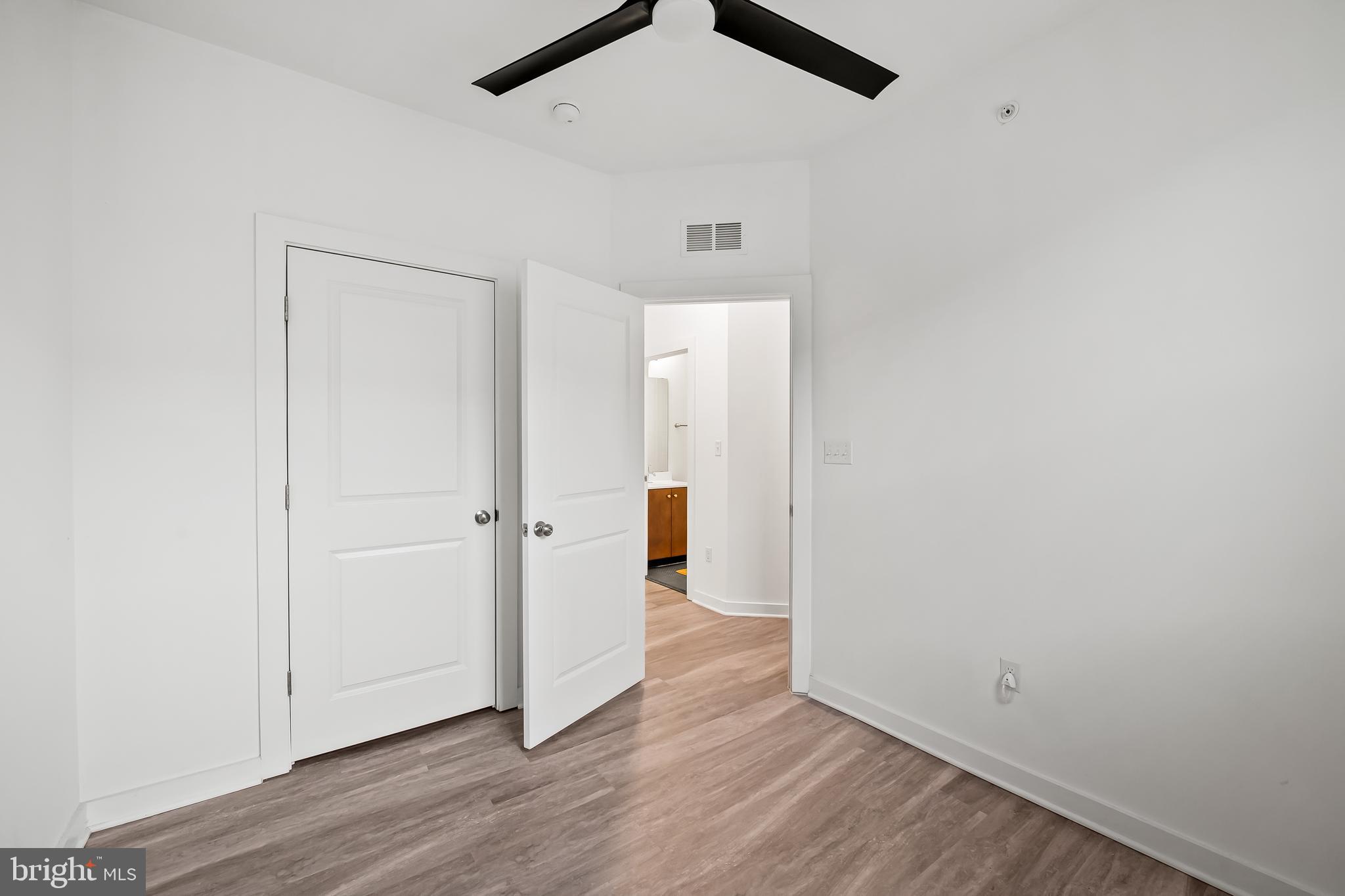 MEDFIELD - Residential