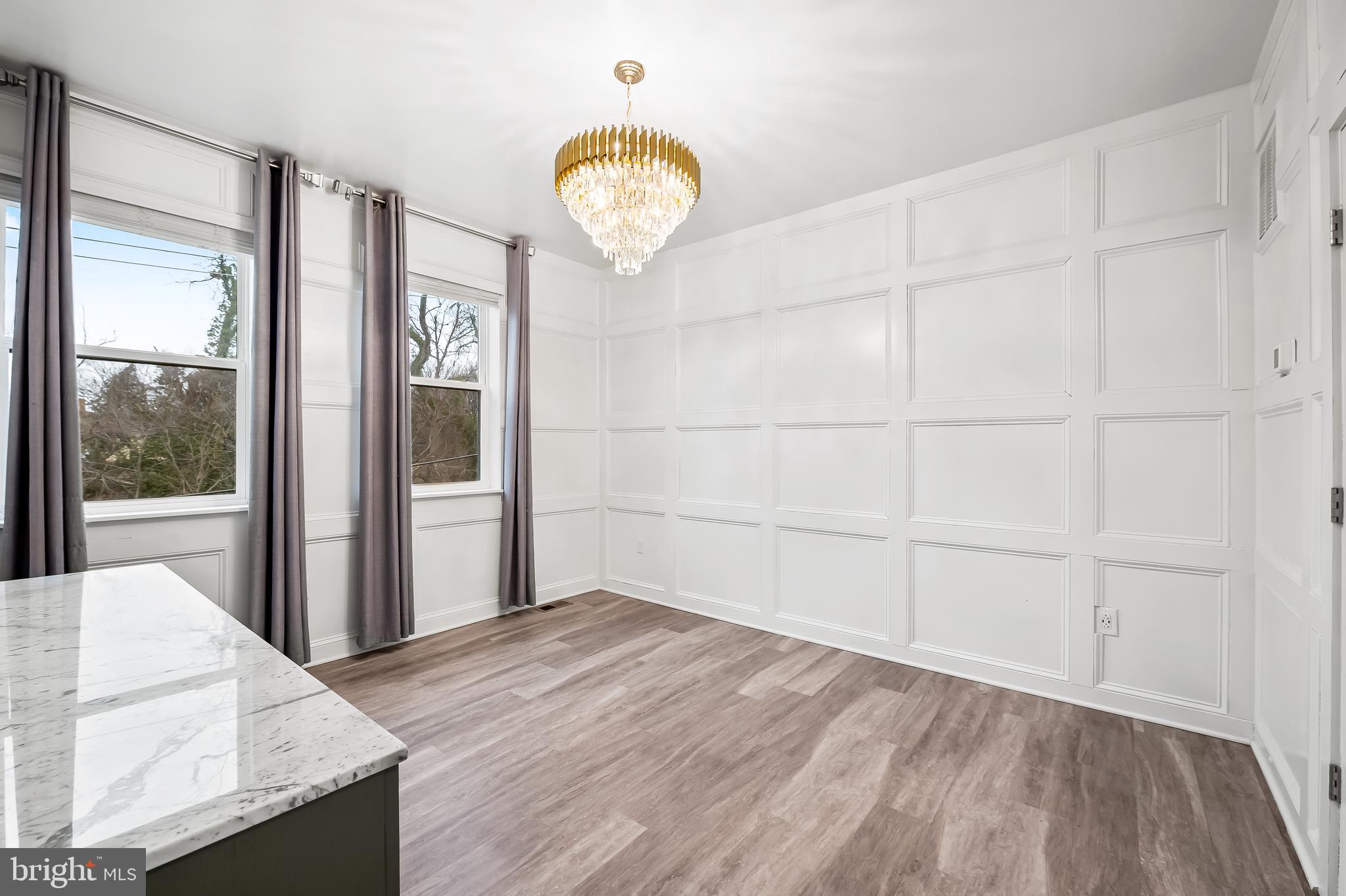 MEDFIELD - Residential