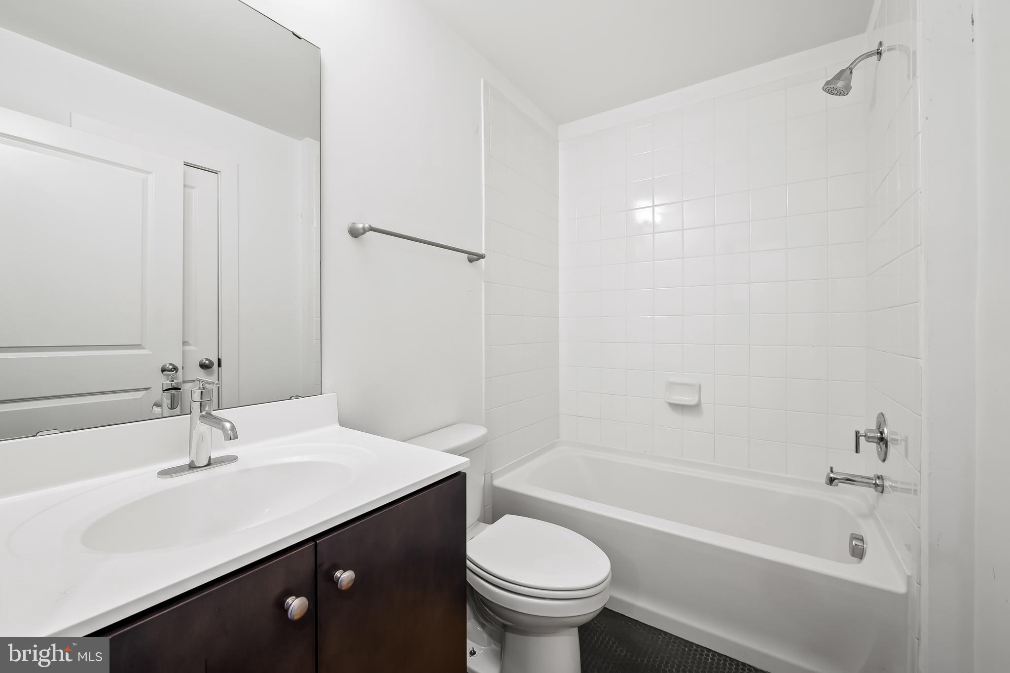 MEDFIELD - Residential