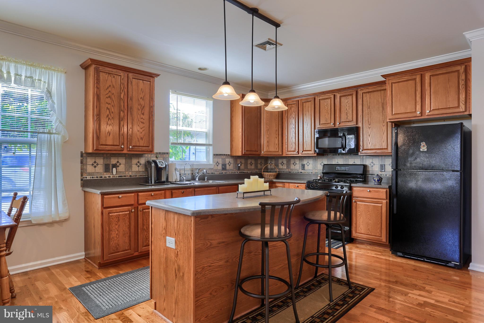 FOUR SEASONS AT ELM TREE - Residential