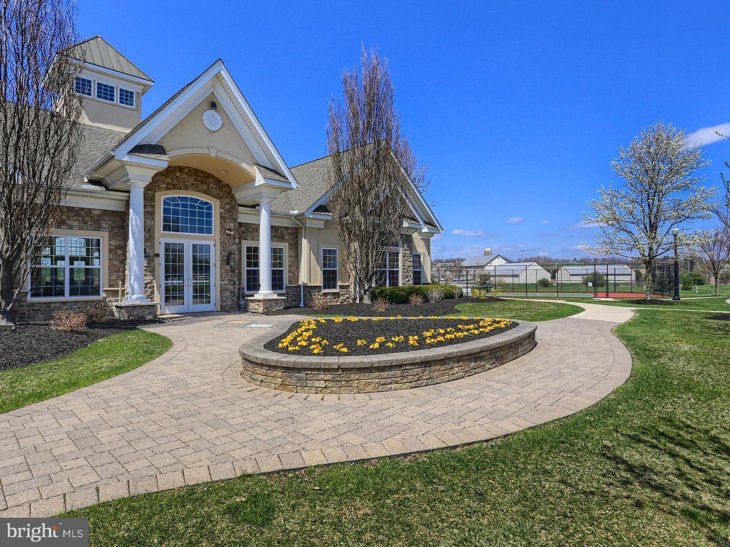 FOUR SEASONS AT ELM TREE - Residential