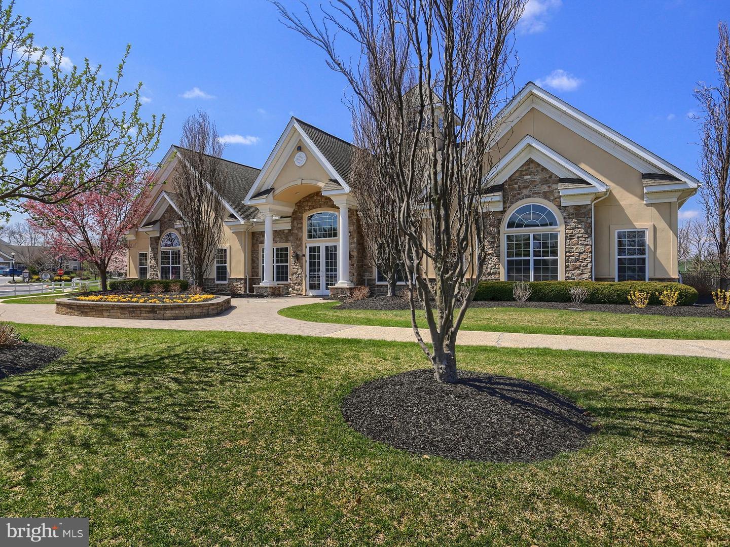 FOUR SEASONS AT ELM TREE - Residential