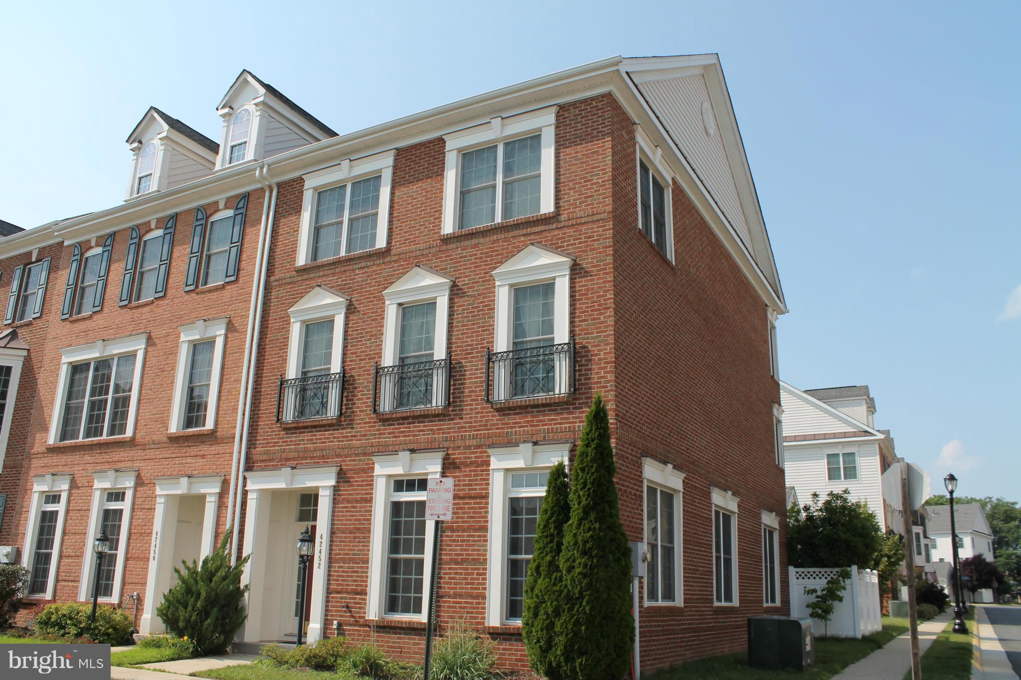 First time rental**Gorgeous 3024 Sqft End Unit Town home with 2 car garage**Kitchen with Granite counters**steel appliances**upgraded cabinets** Hardwood on main level** Patio on the back**Close to Brambleton Town Center**amenities include tennis courts, volleyball courts, basket ball courts, Club House , Parks, Community pool**High Speed Internet & Cable Included in rent**close to major employers