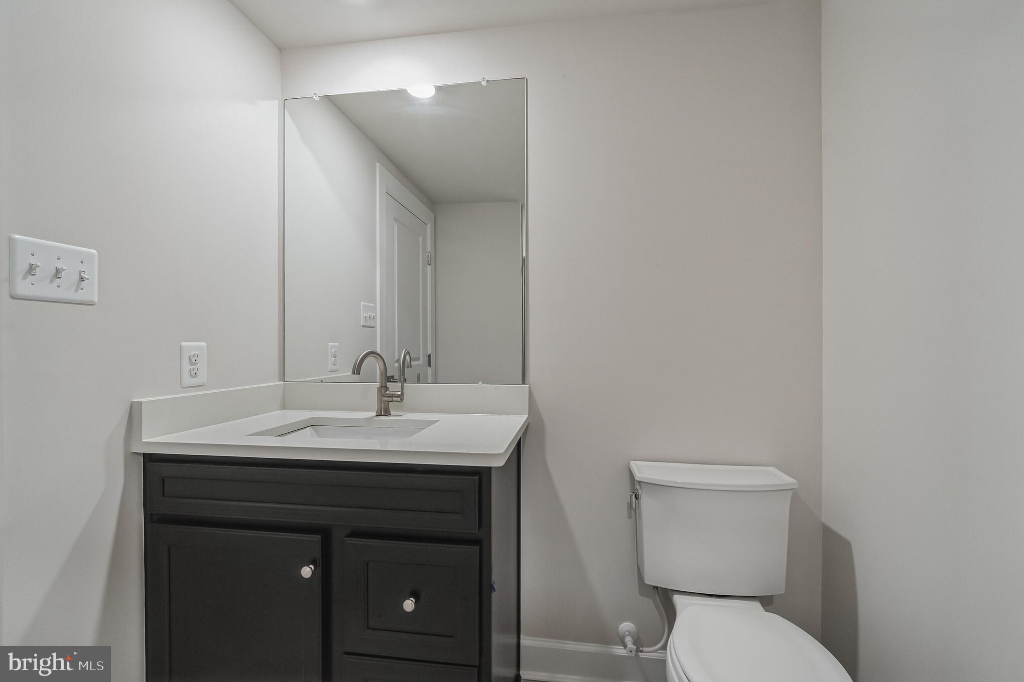 PONDS EDGE - Residential
