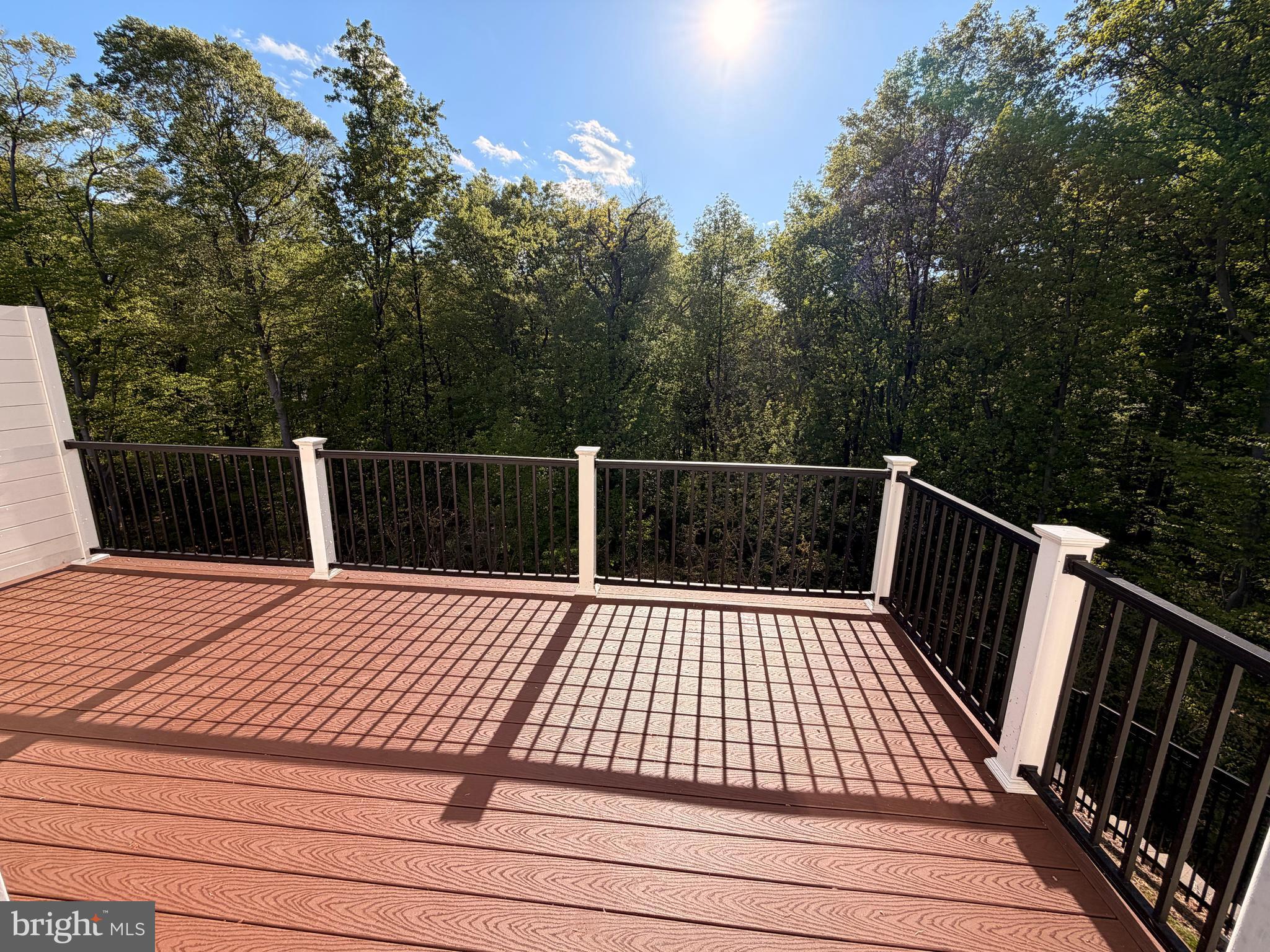 PONDS EDGE - Residential