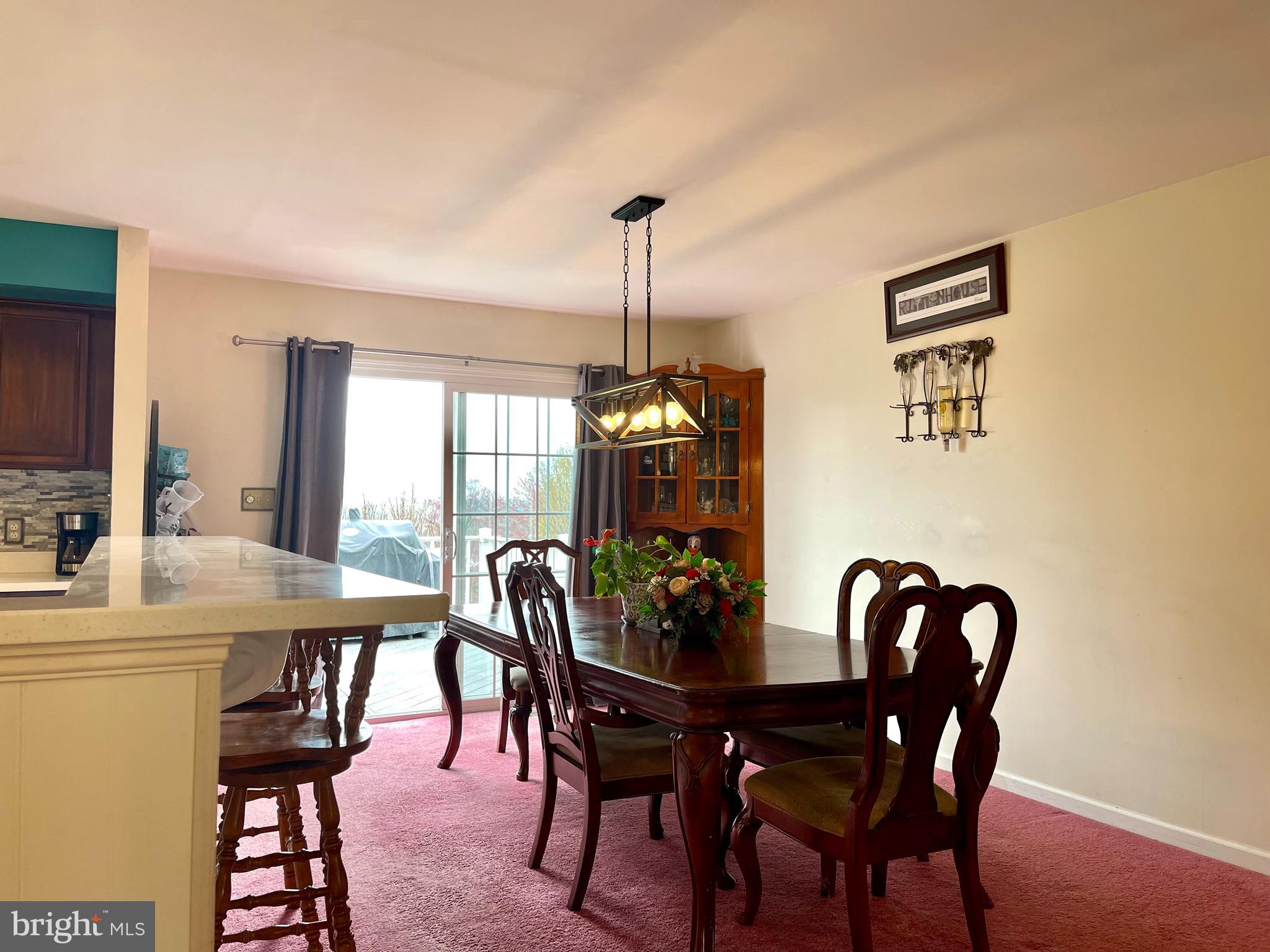 CREEKSIDE - Residential