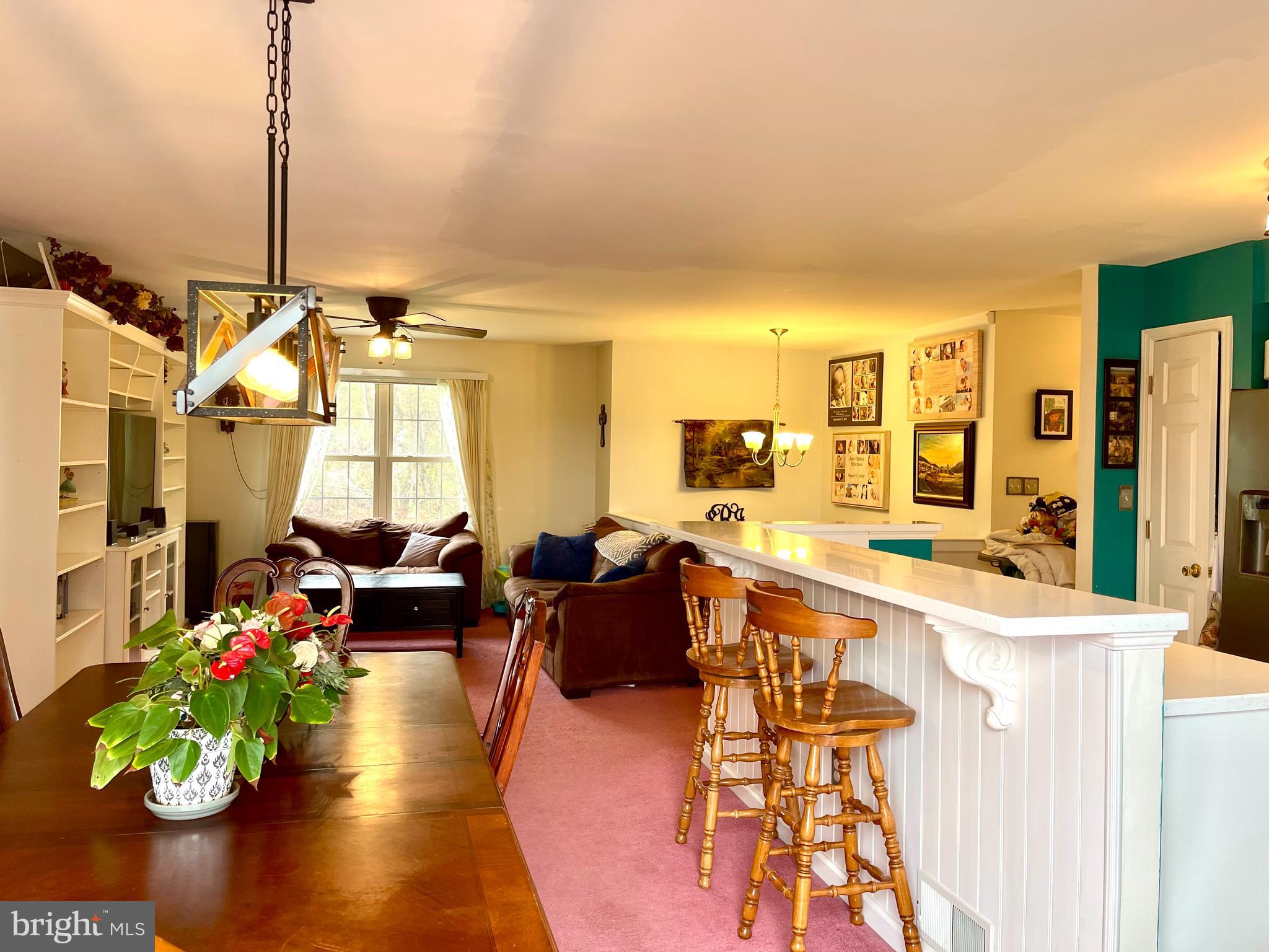 CREEKSIDE - Residential