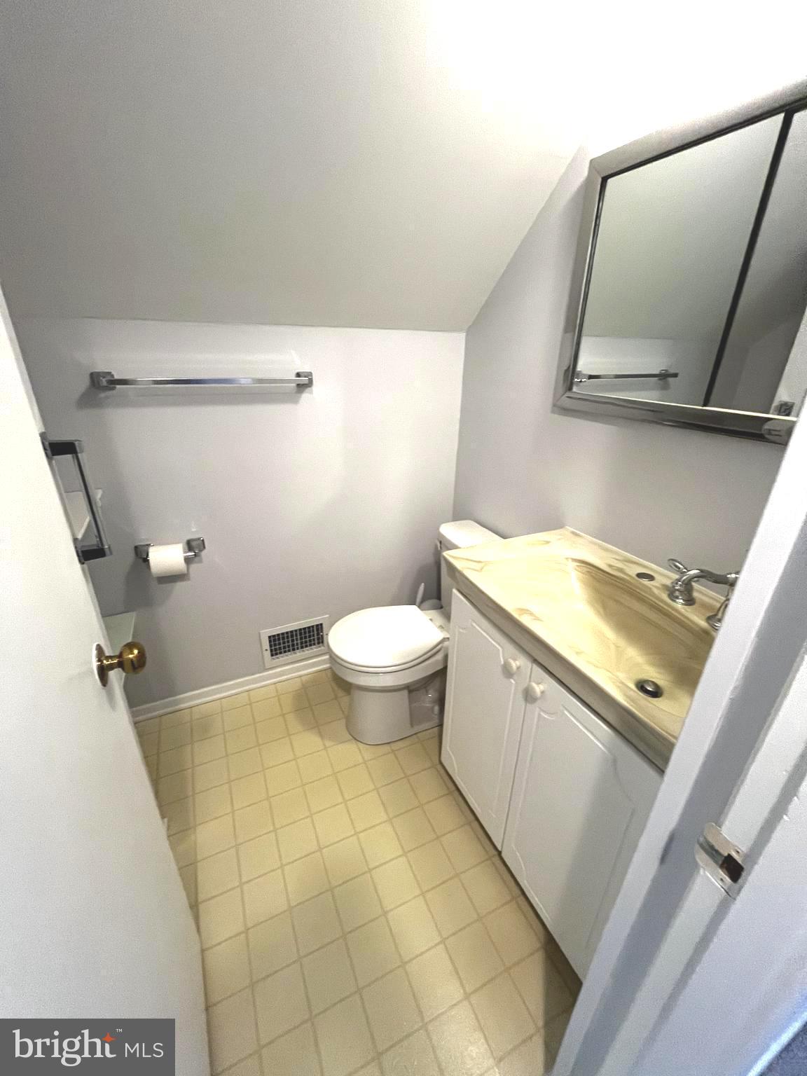 SOMERSET AT BELAIR - Residential