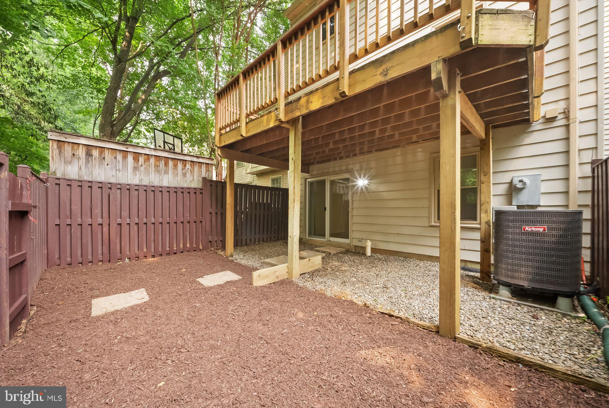 CROWNLEIGH - Residential