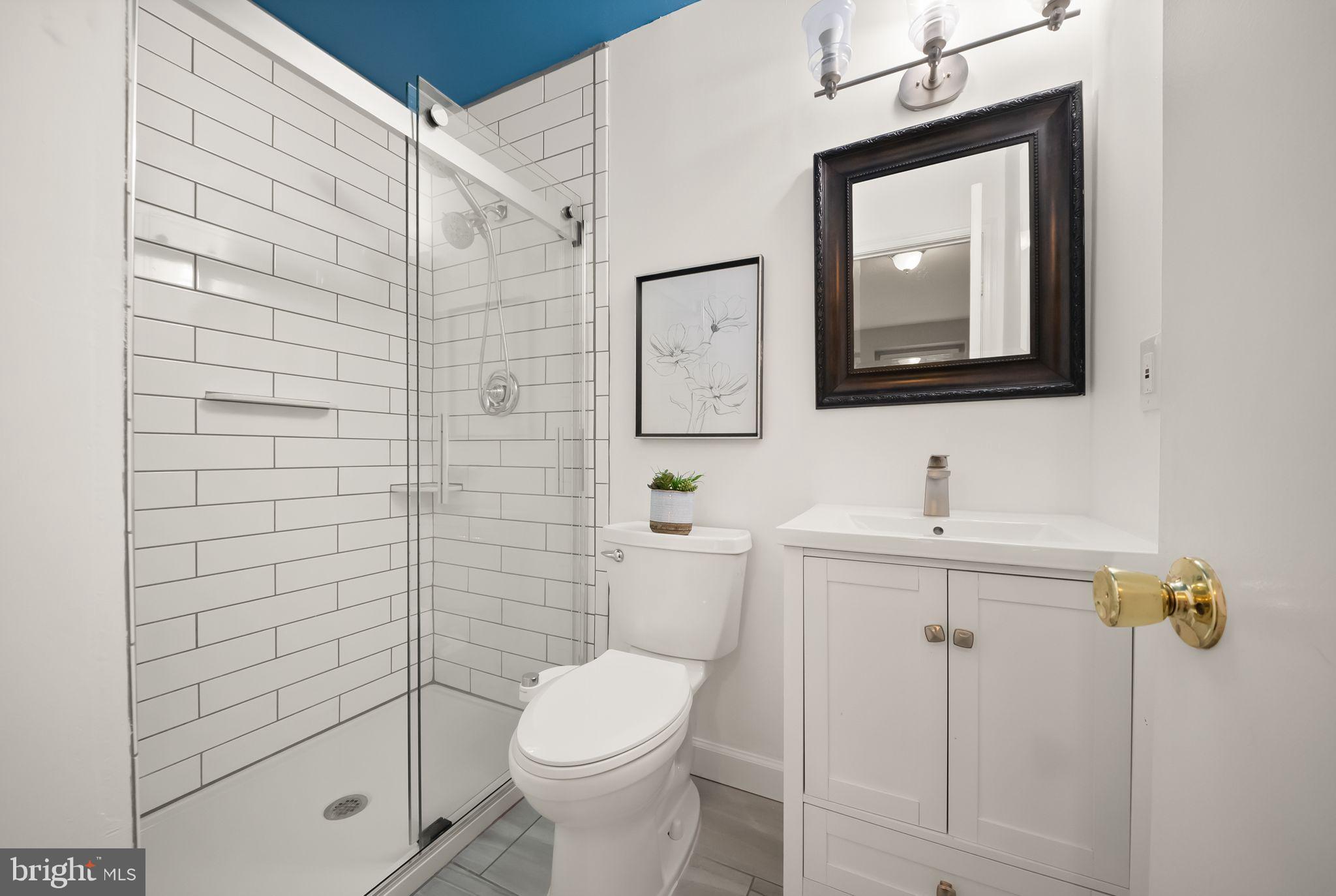 CROWNLEIGH - Residential
