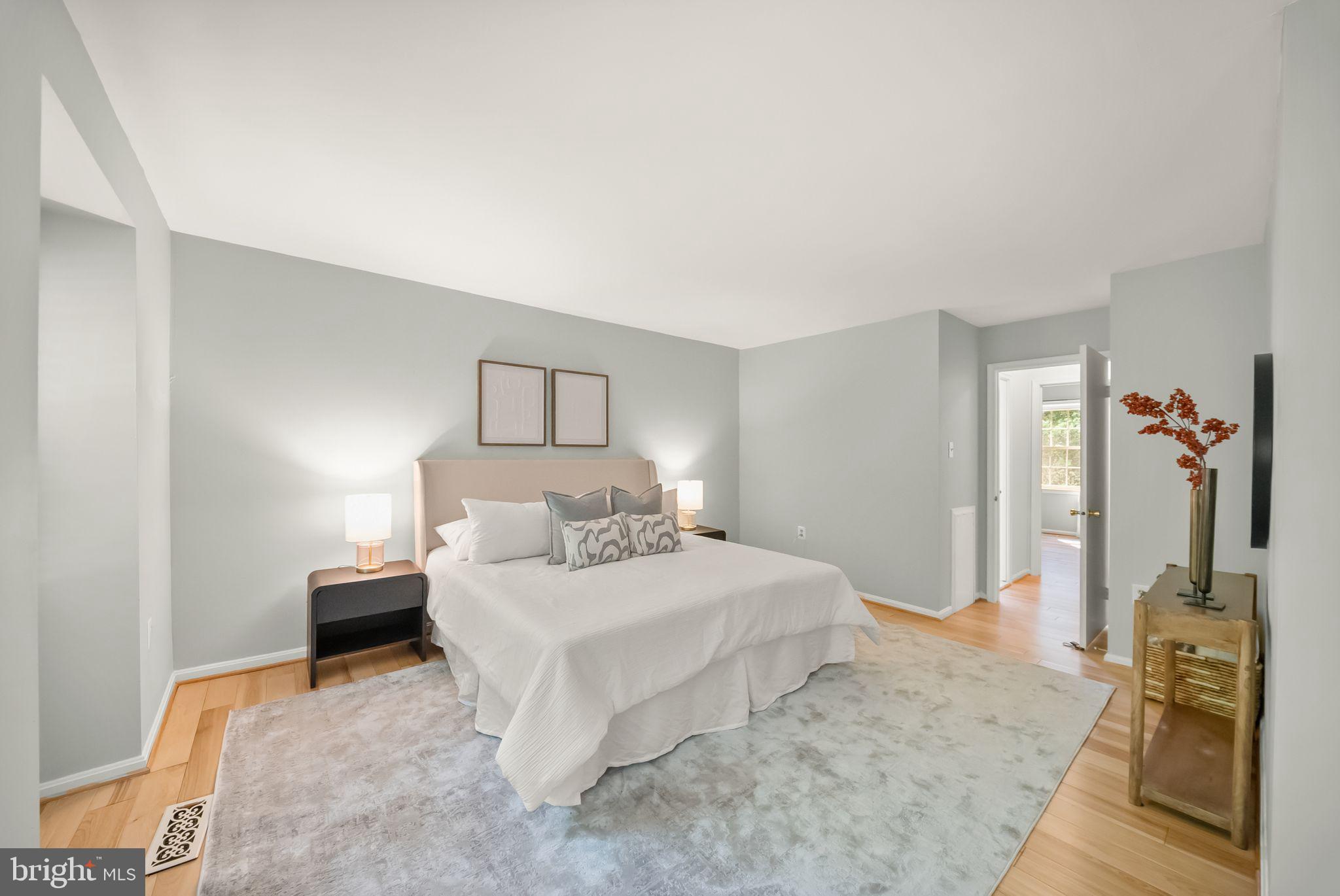 CROWNLEIGH - Residential