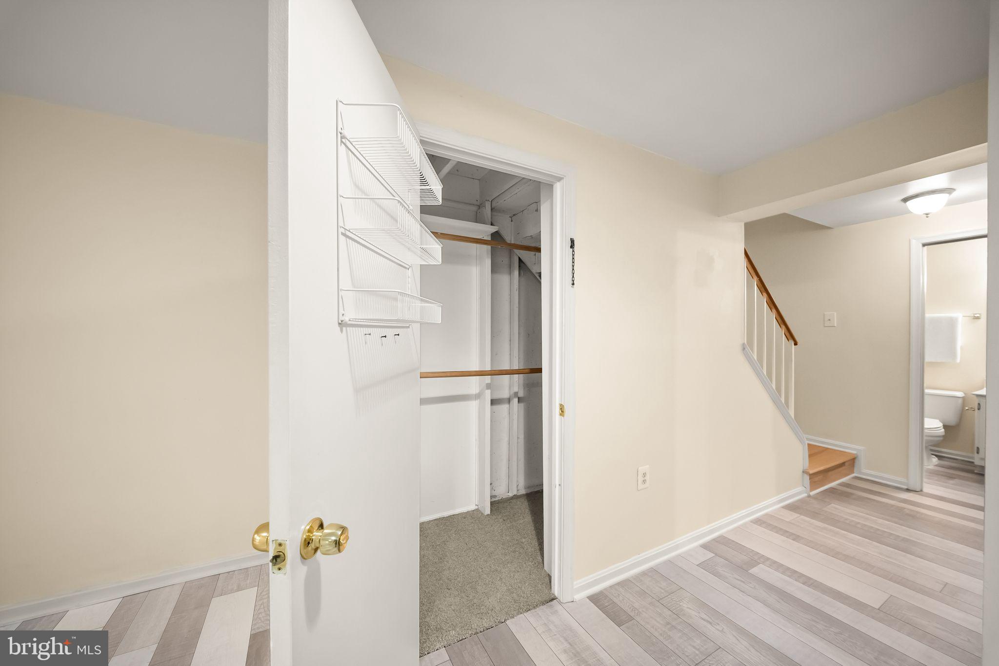 CROWNLEIGH - Residential