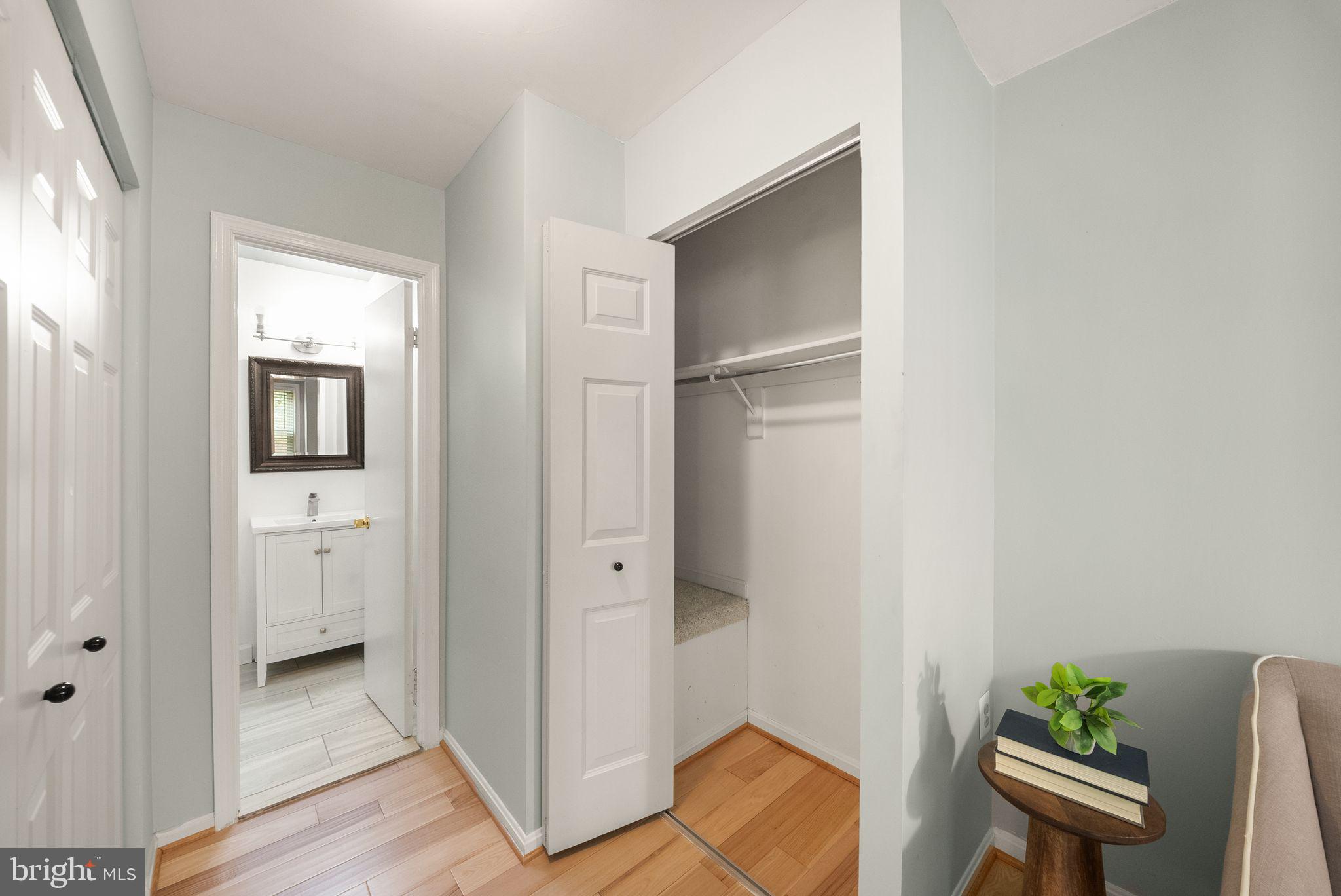 CROWNLEIGH - Residential