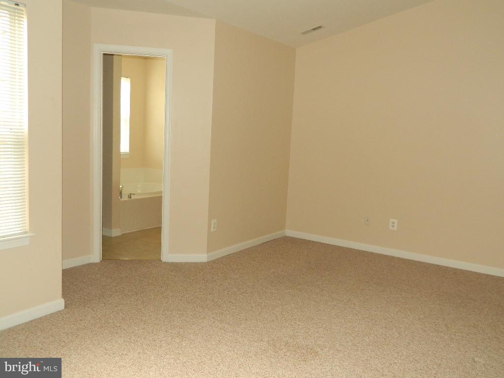 COLONIAL CROSSINGS - Residential