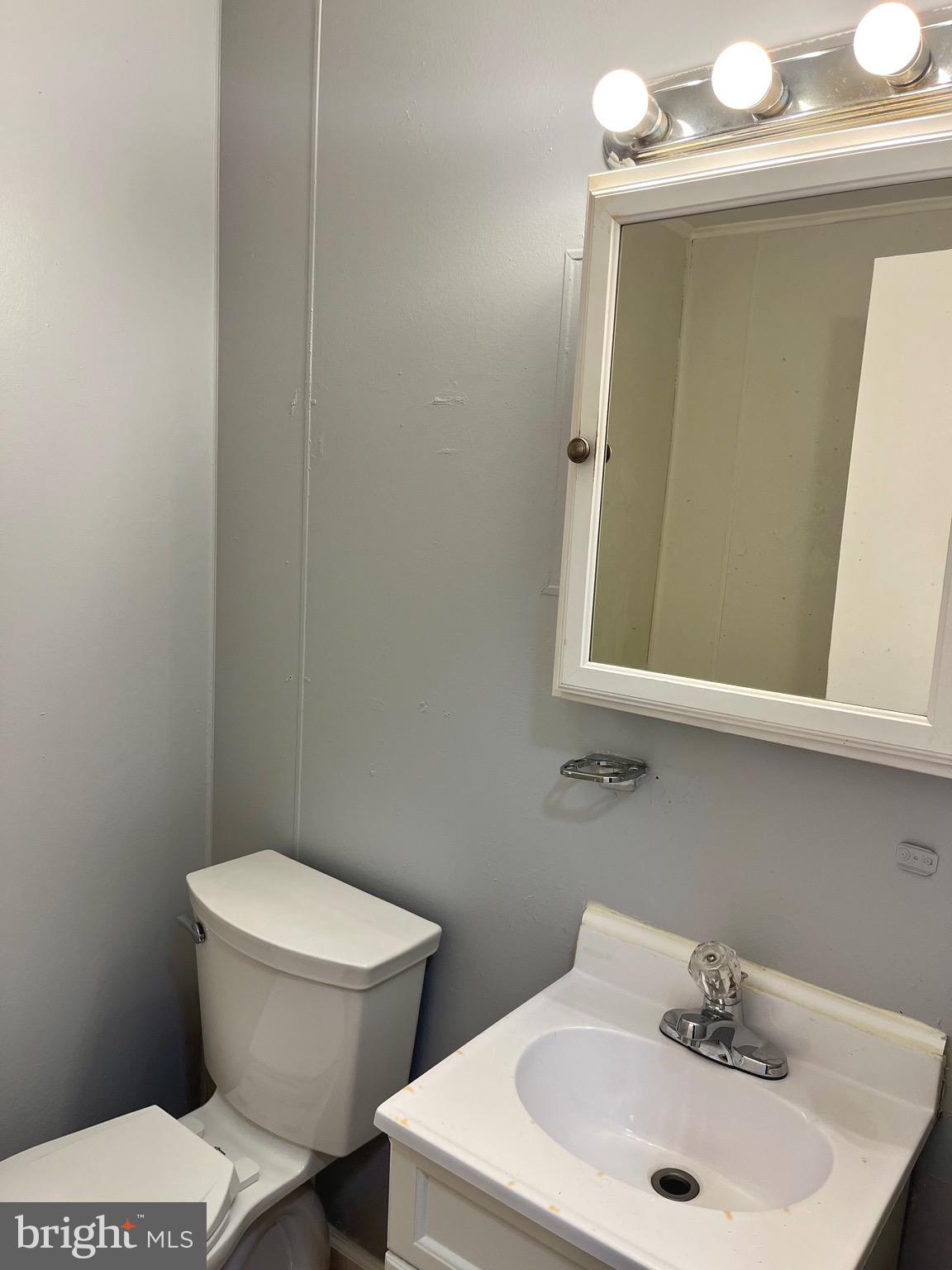 ALBAN PARK - Residential Lease