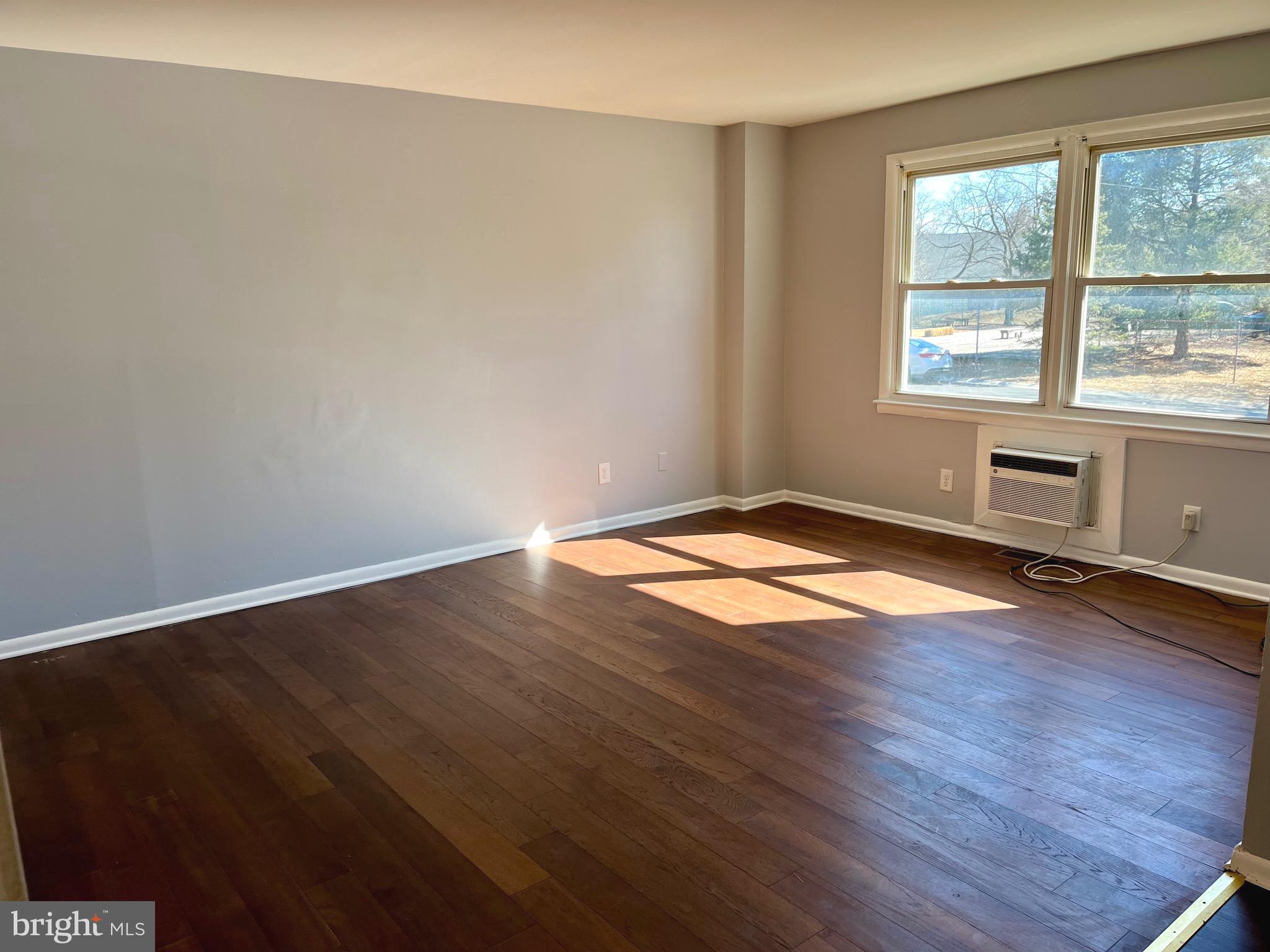 ALBAN PARK - Residential Lease