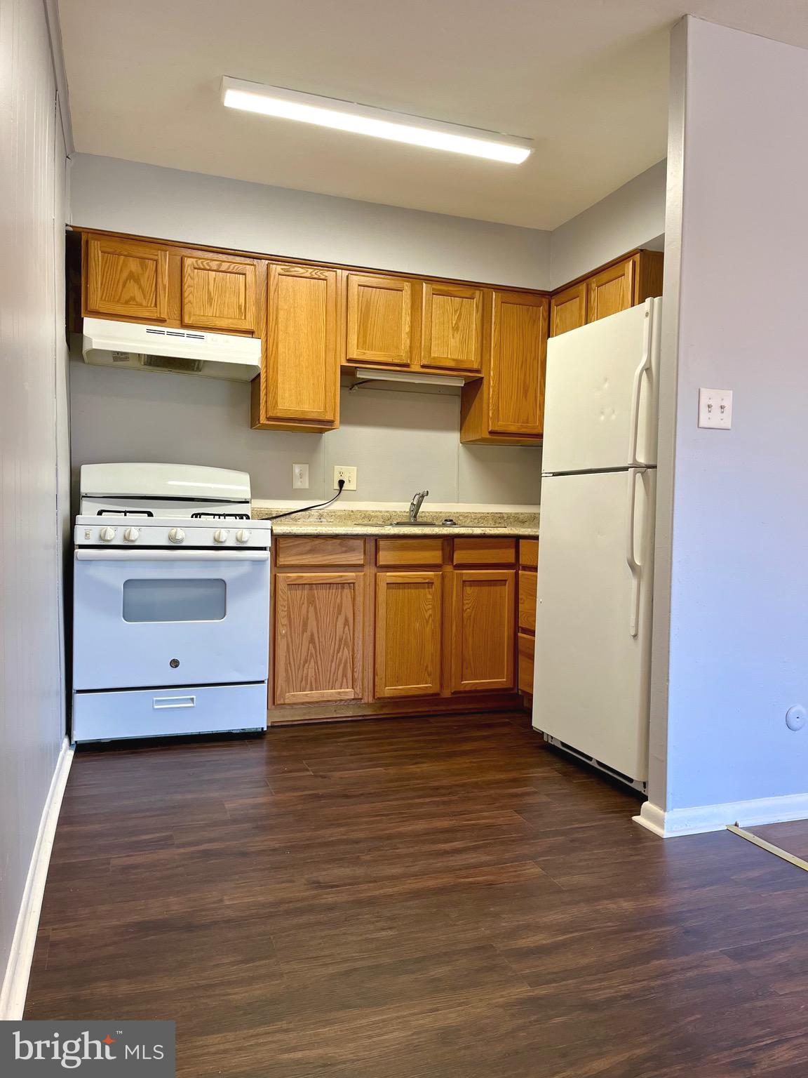 ALBAN PARK - Residential Lease