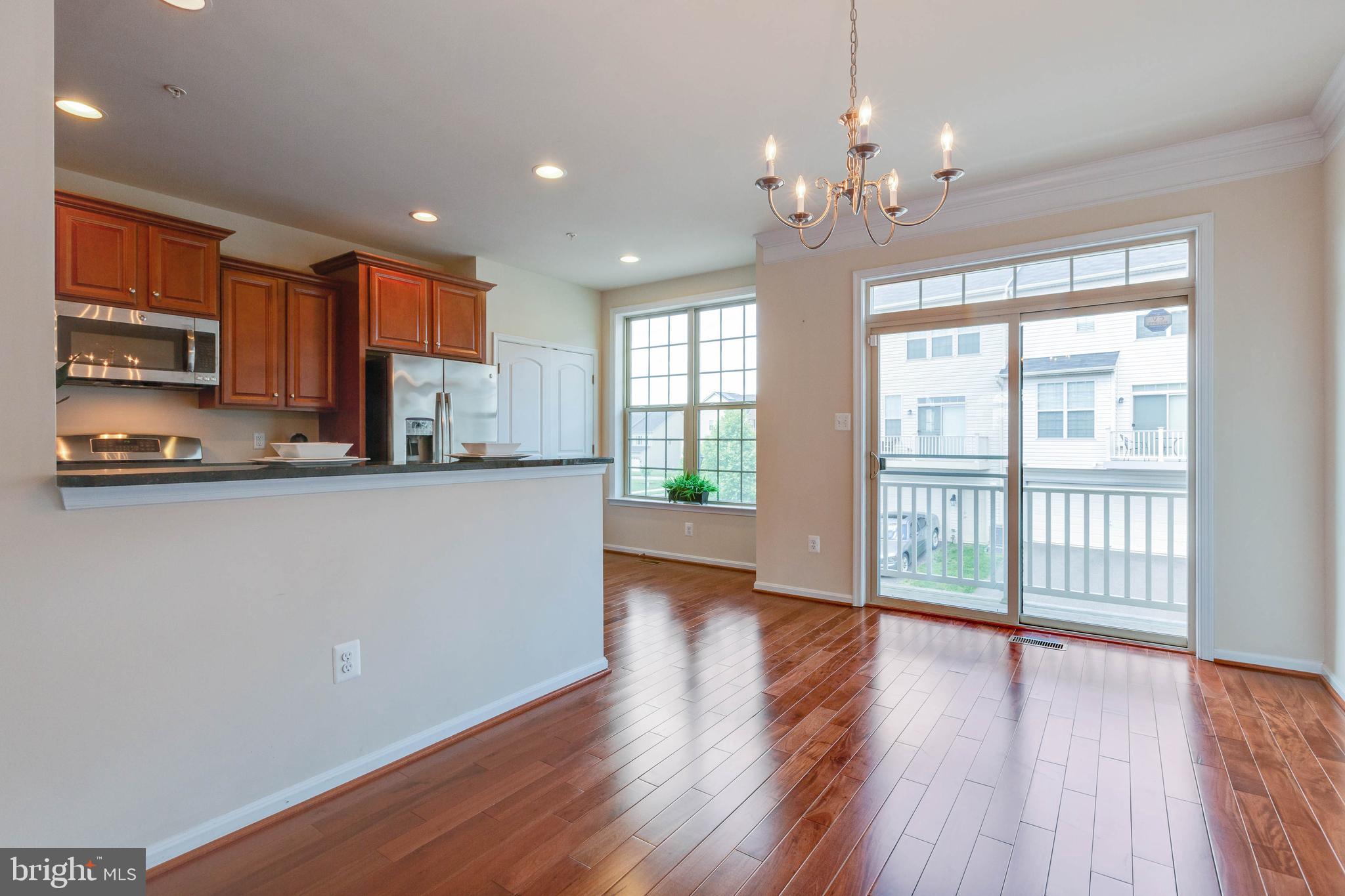 WOODMORE - Residential Lease