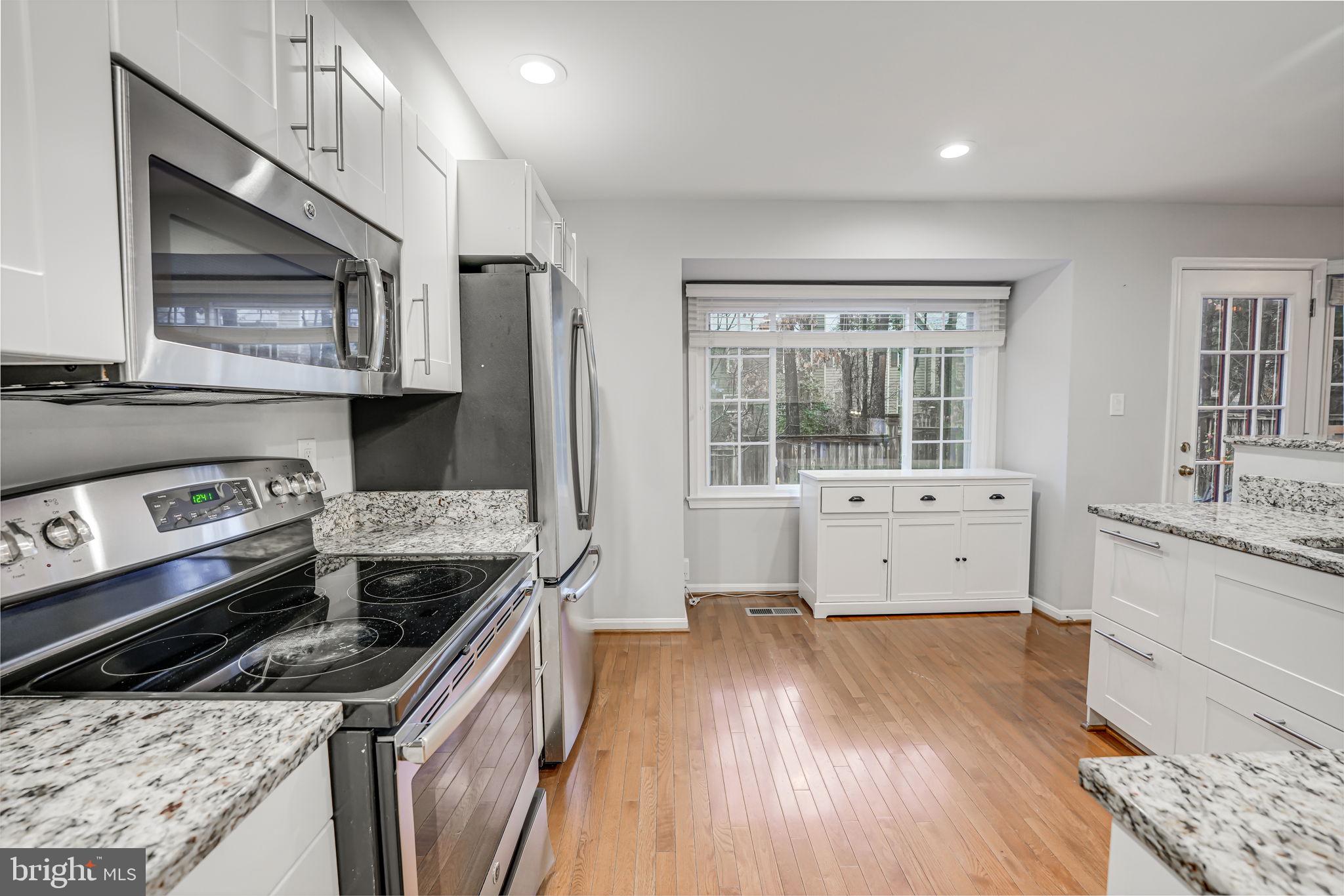 RESTON - Residential
