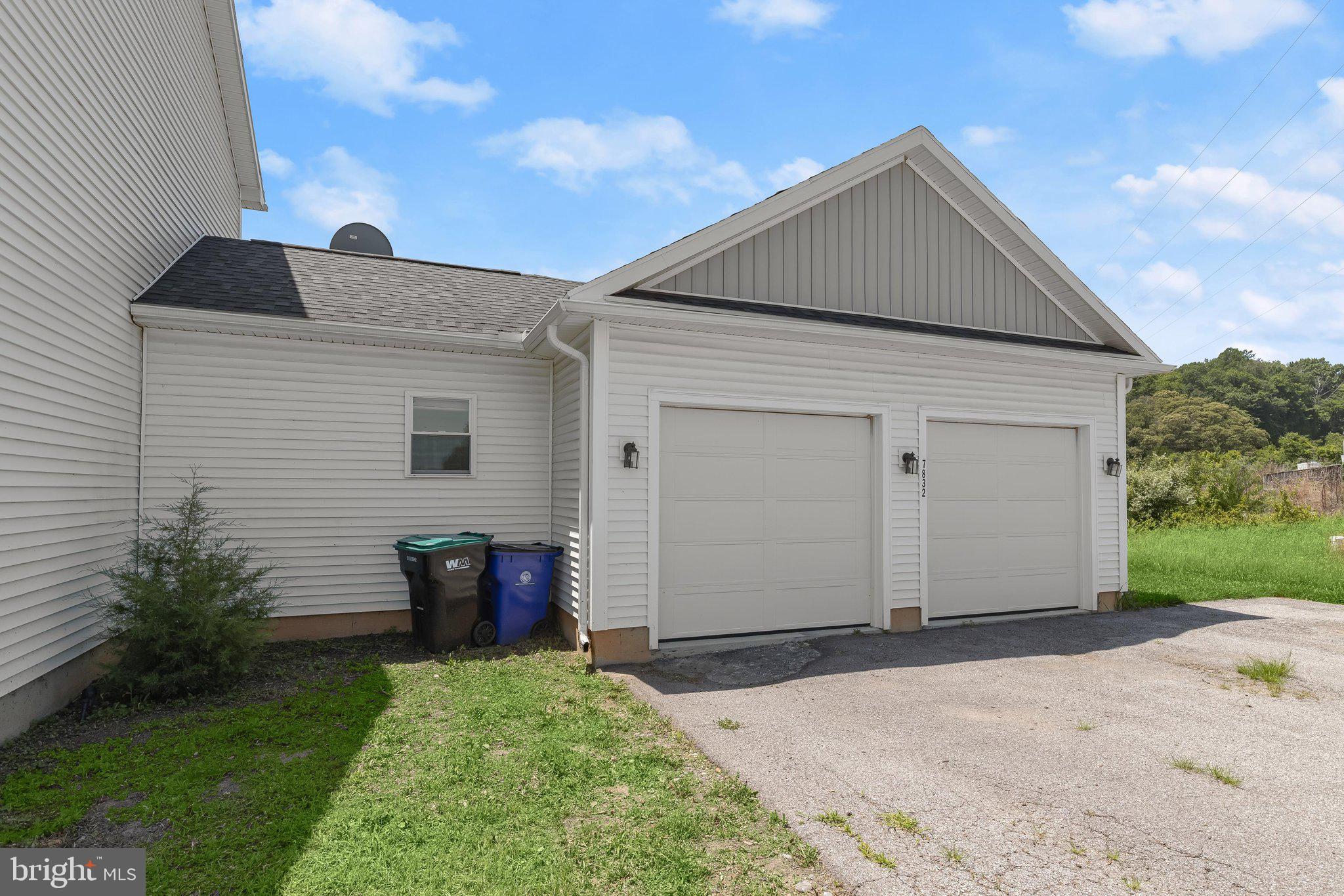 TWISTING ACRES - Residential