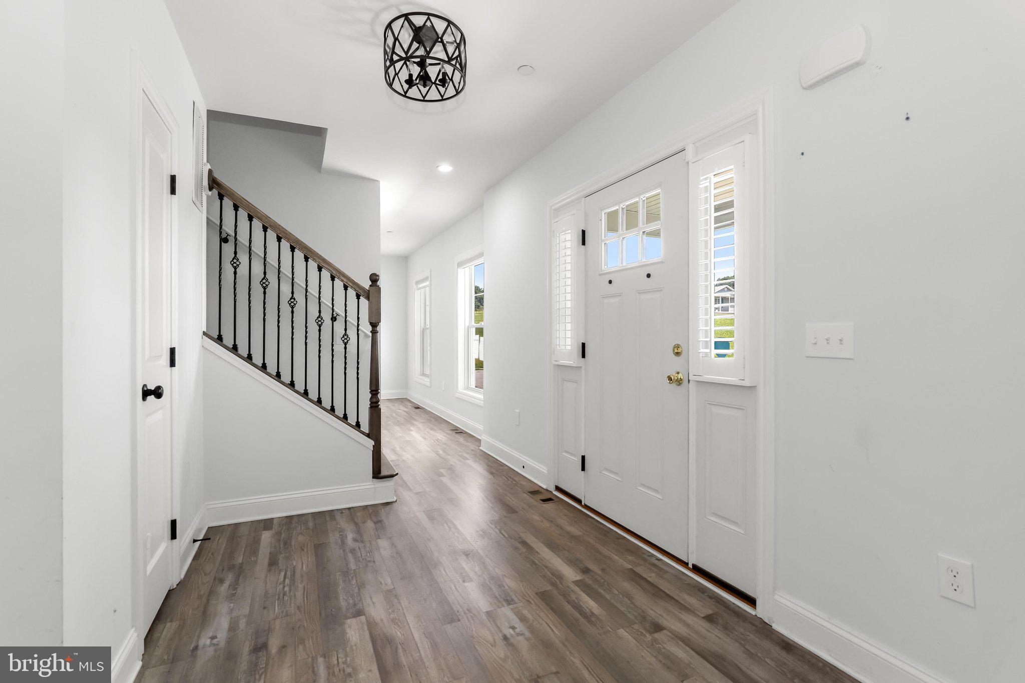 TWISTING ACRES - Residential